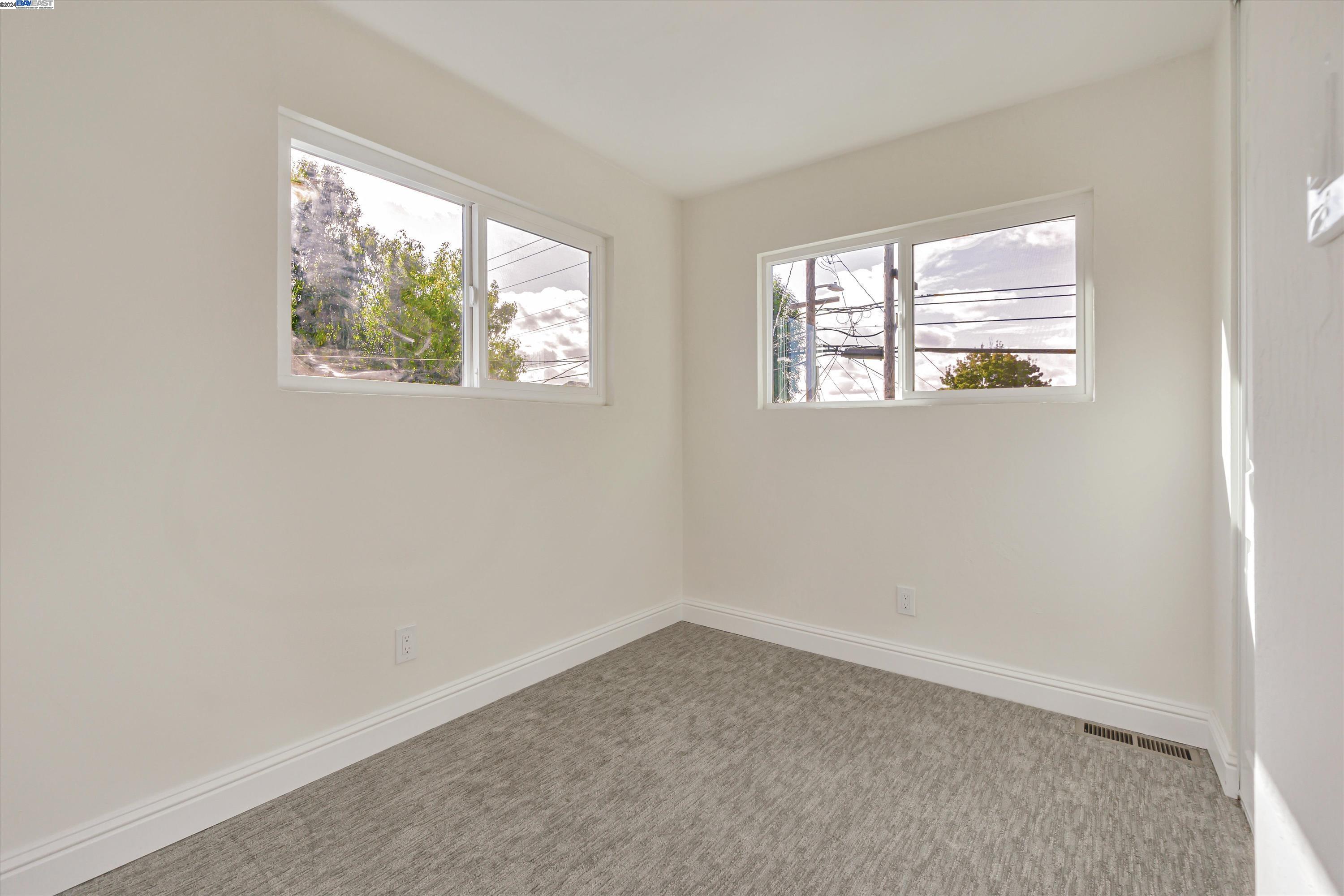 2597 E Olivera Rd