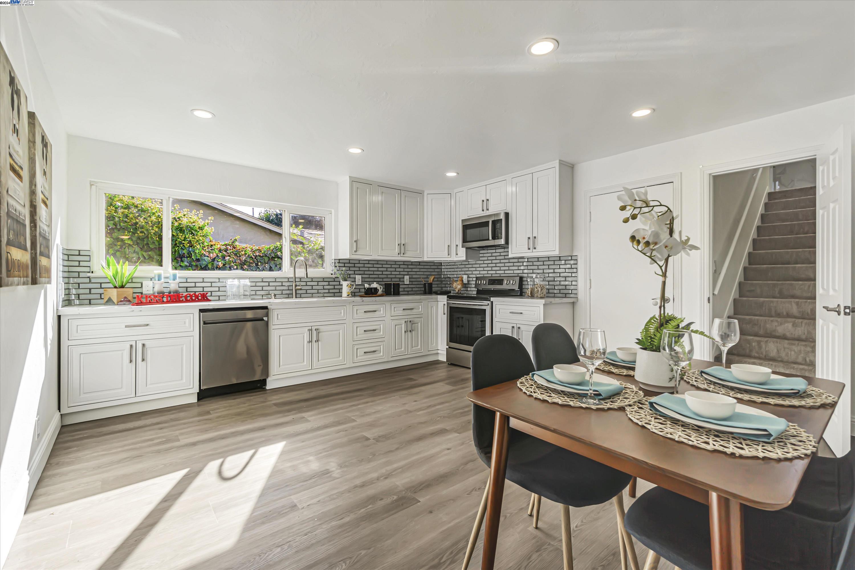 2597 E Olivera Rd