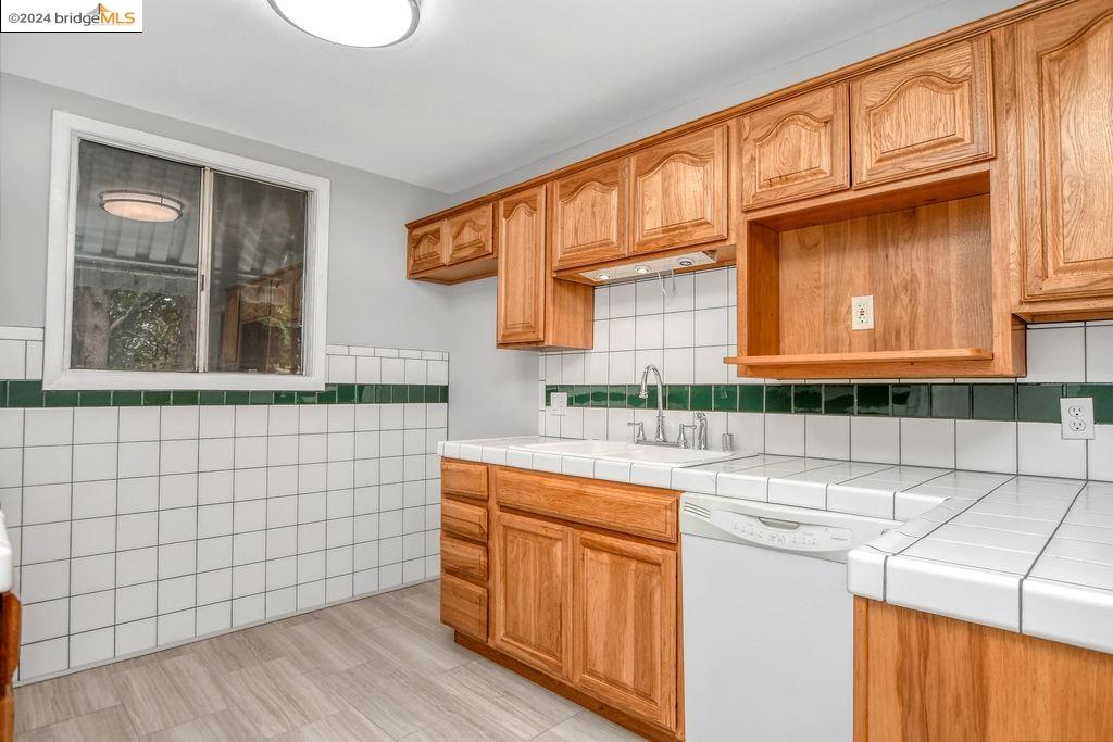 258 William Reed Dr