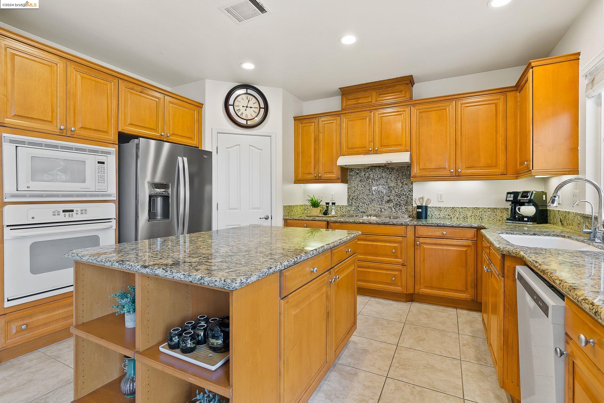 1121 Lavender Dr