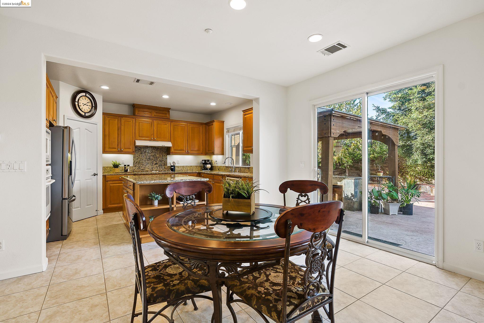 1121 Lavender Dr