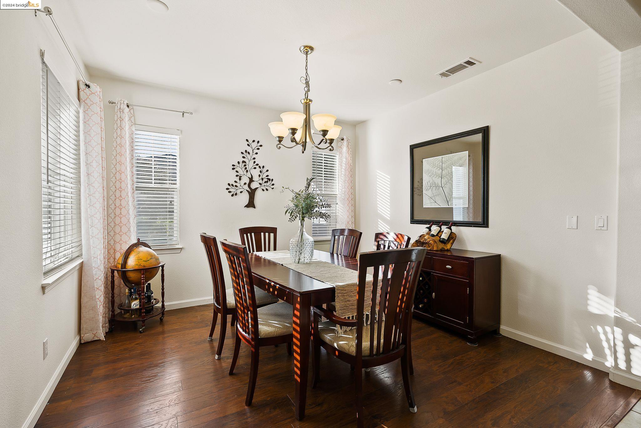 1121 Lavender Dr