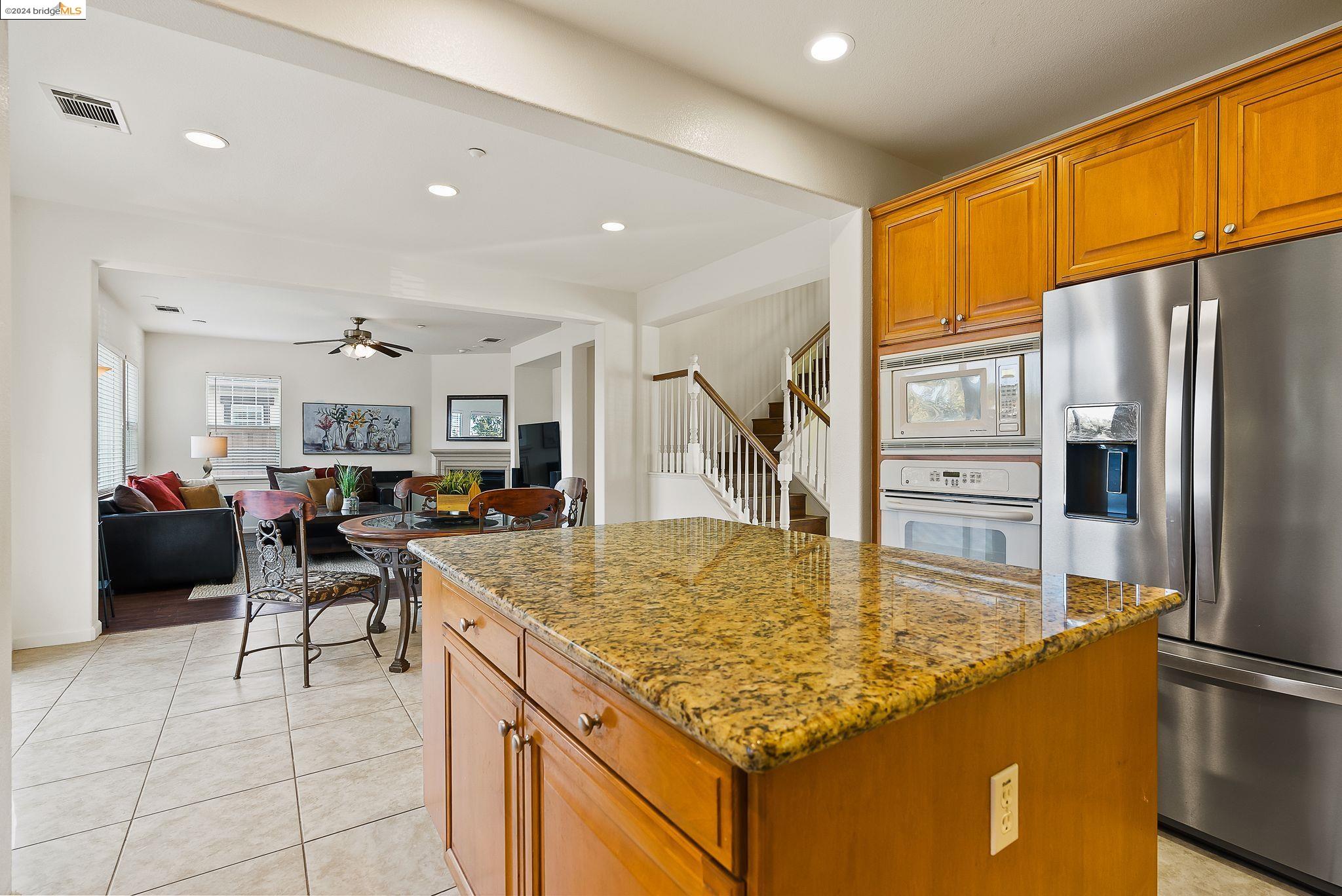1121 Lavender Dr
