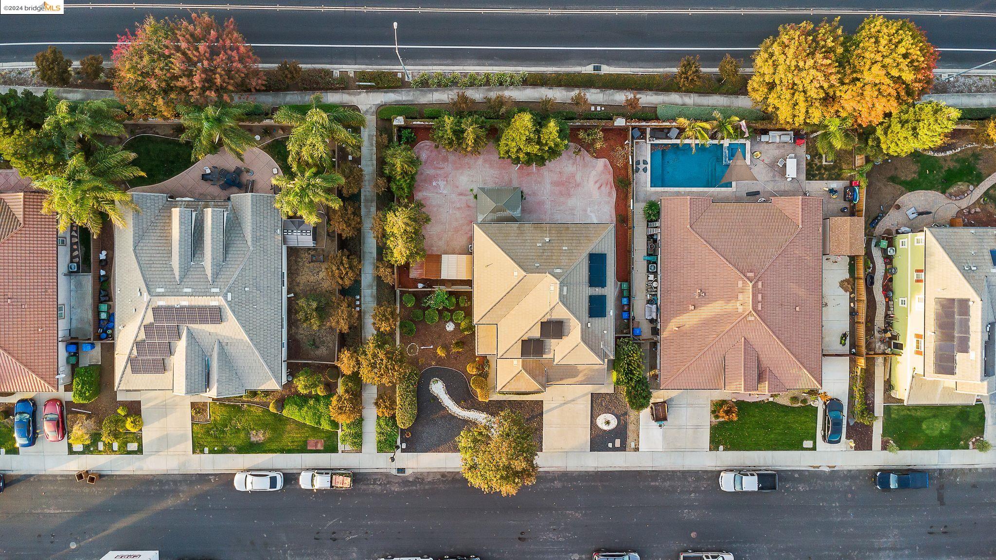 1121 Lavender Dr