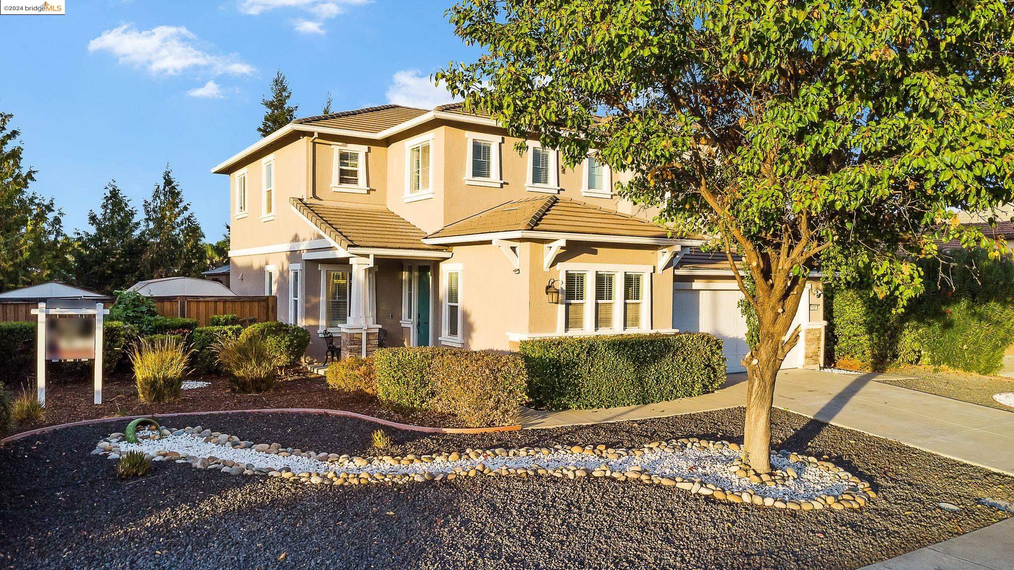 1121 Lavender Dr