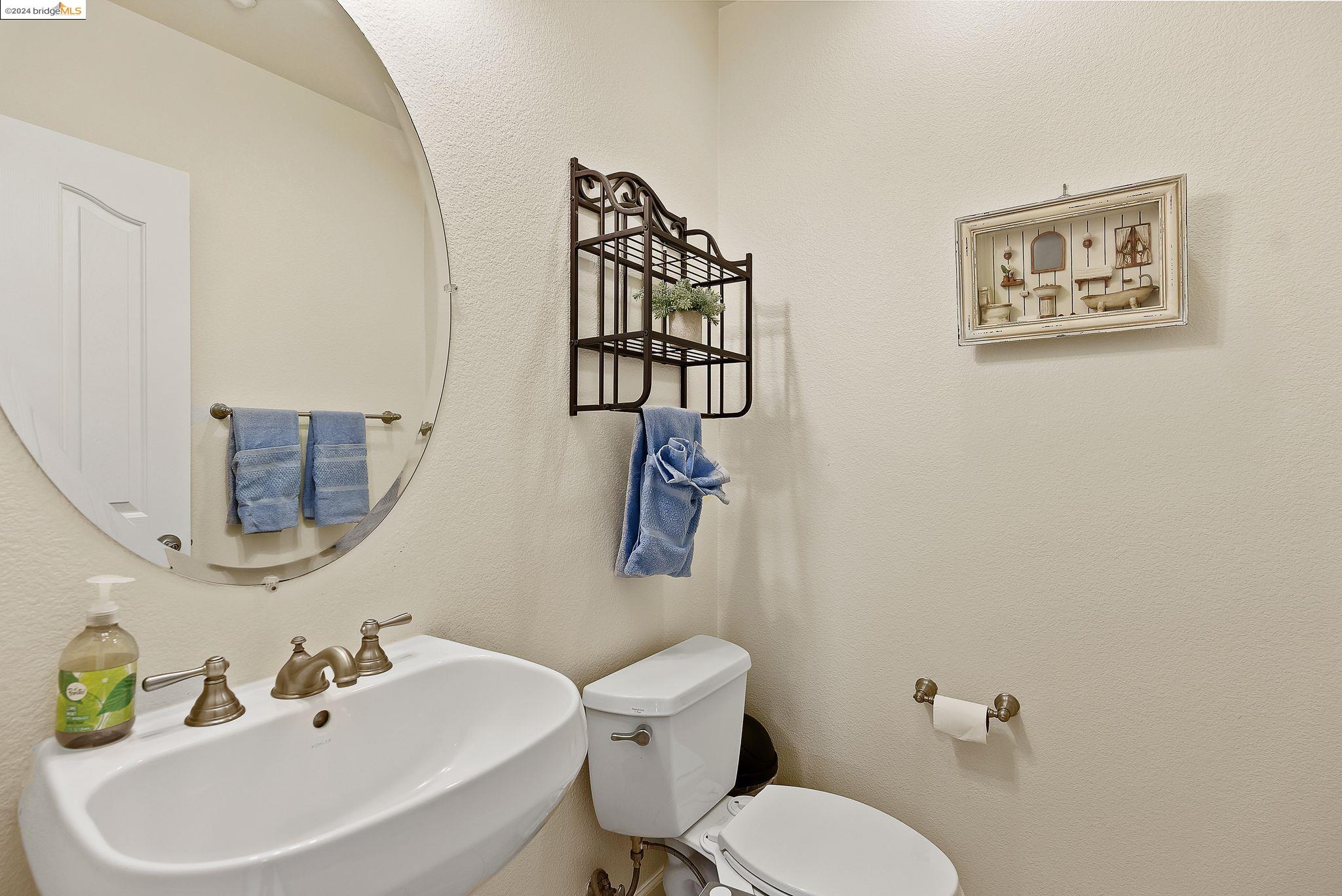 1121 Lavender Dr
