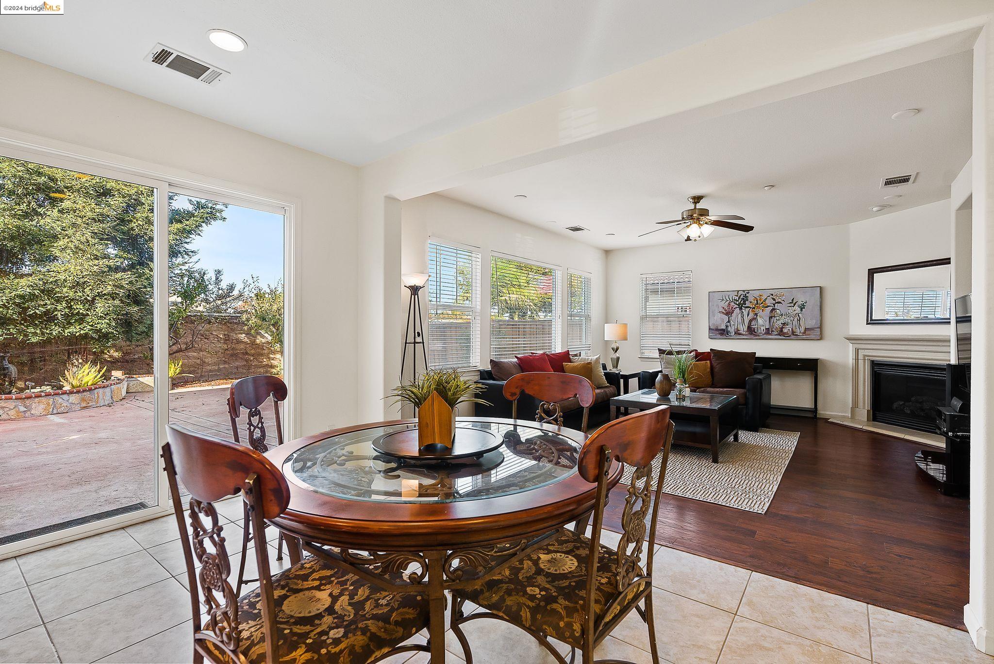 1121 Lavender Dr