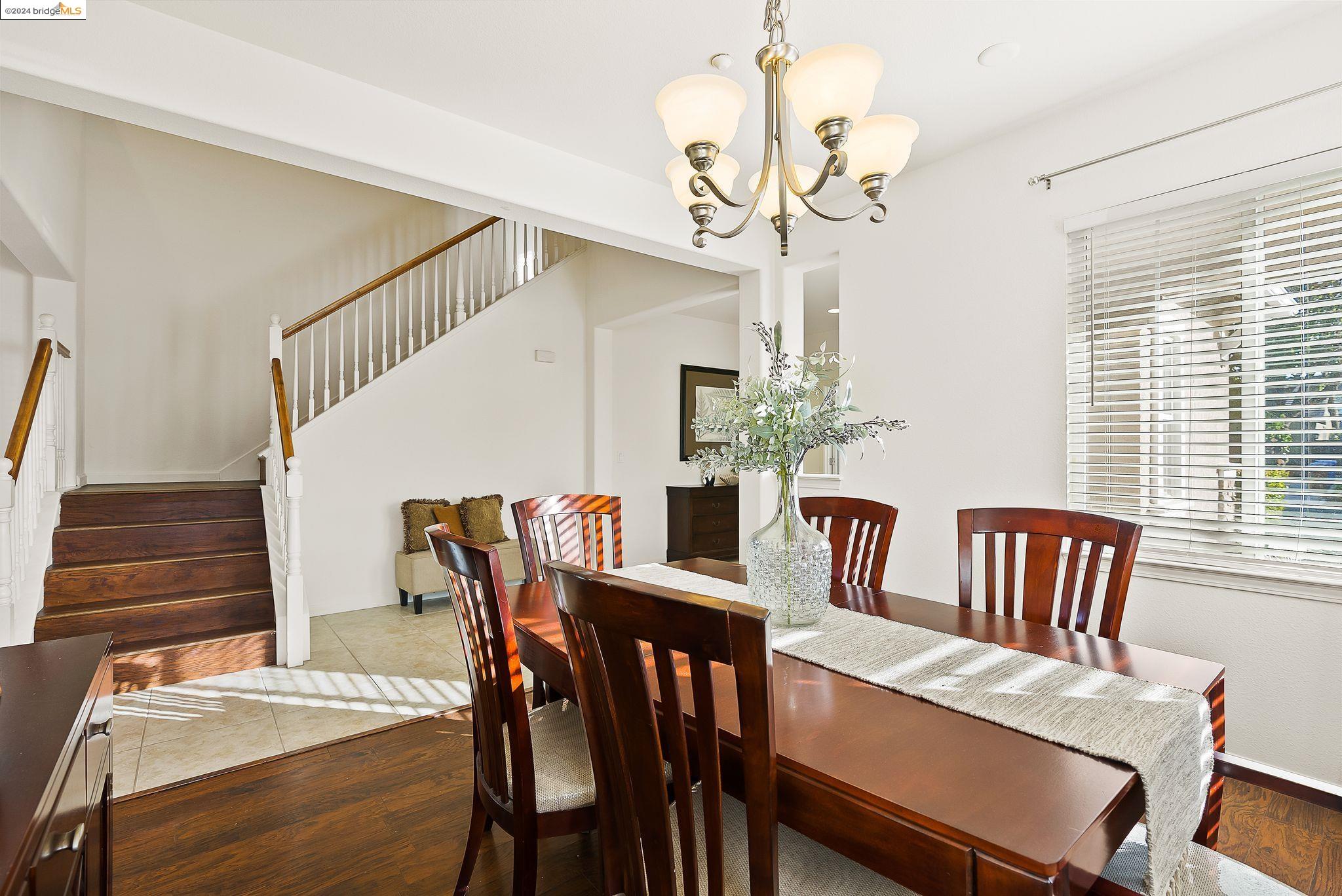 1121 Lavender Dr