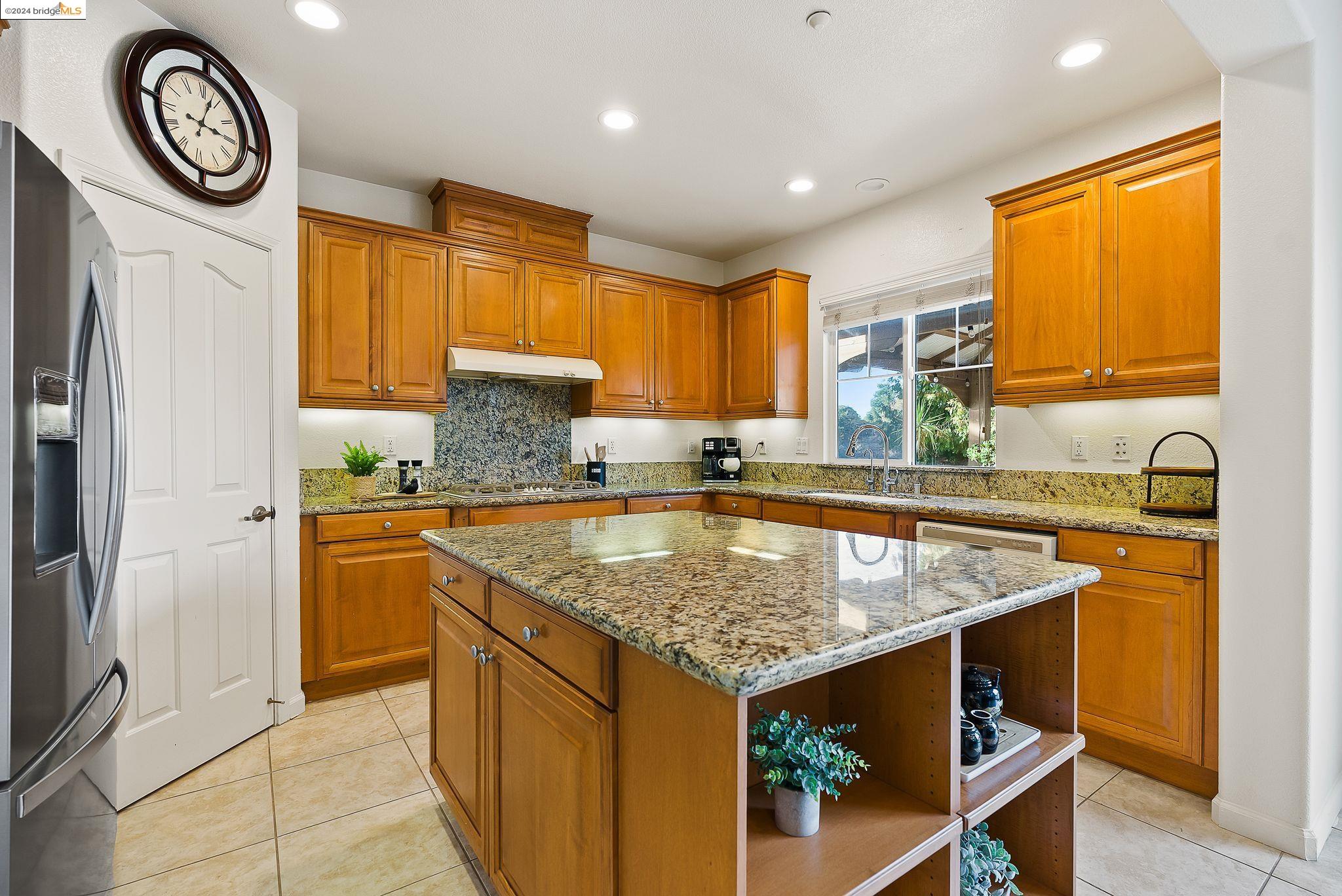 1121 Lavender Dr