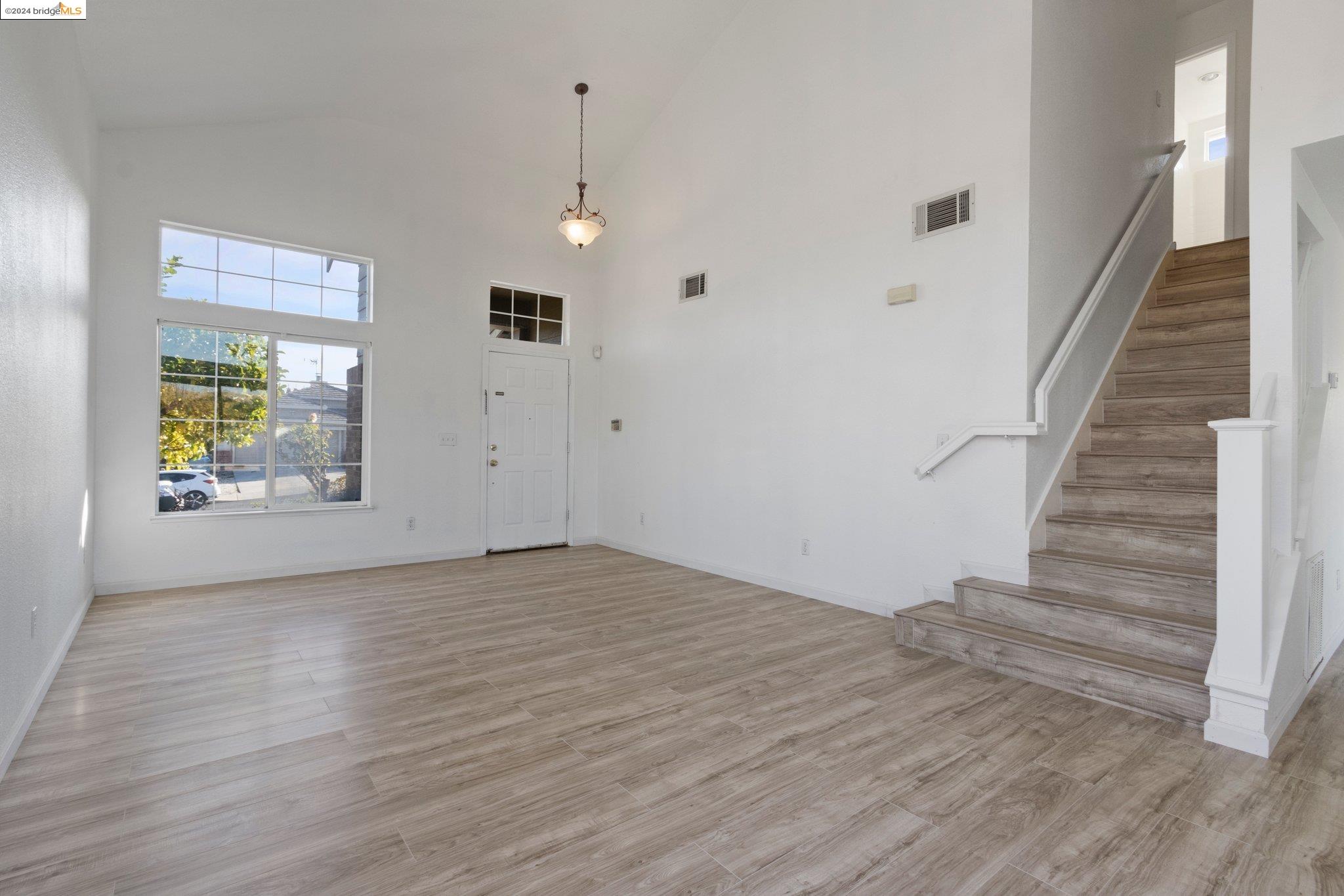 4916 Willowhaven Way