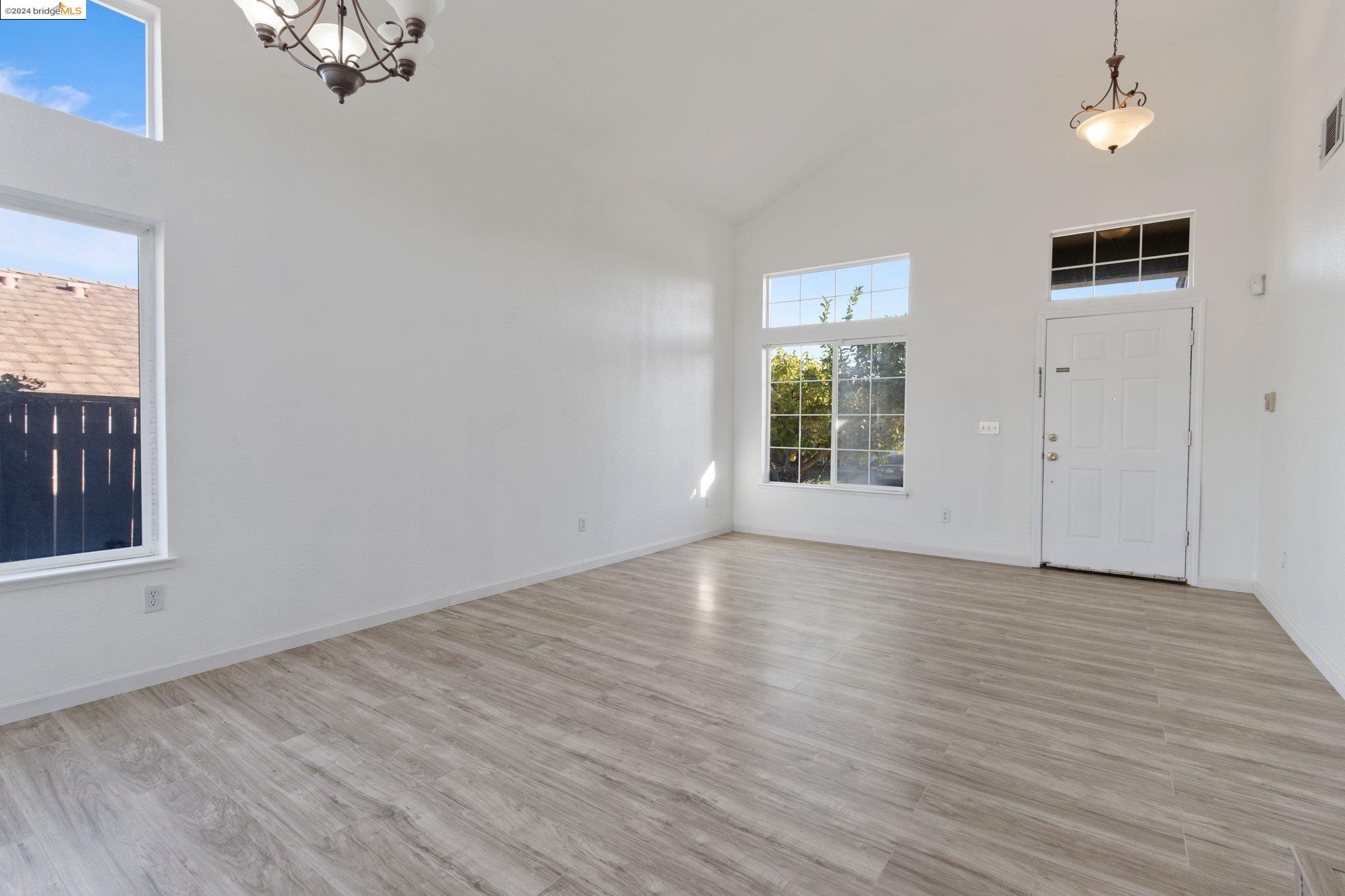 4916 Willowhaven Way