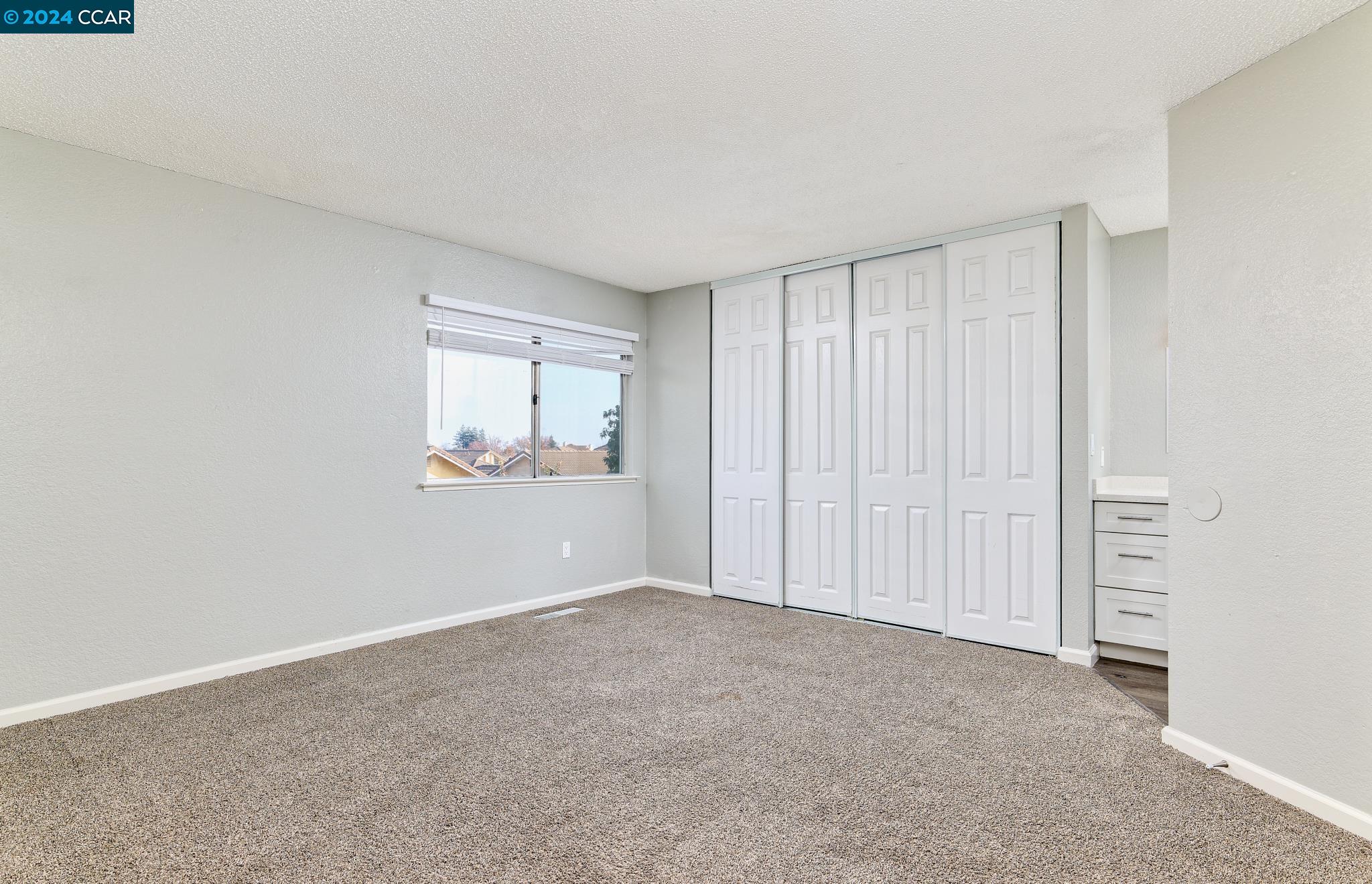 1087 Mission Cir