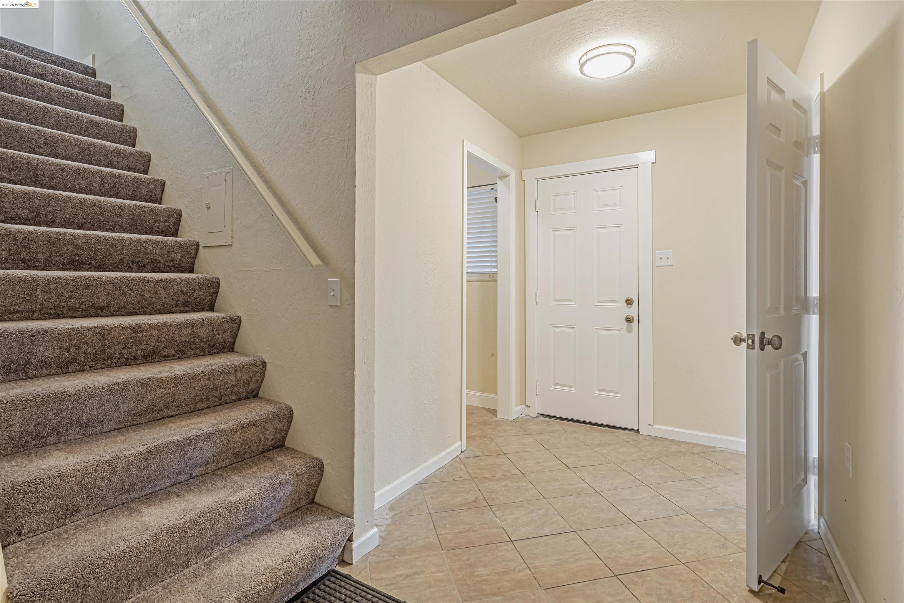 2933 Sunset Lane