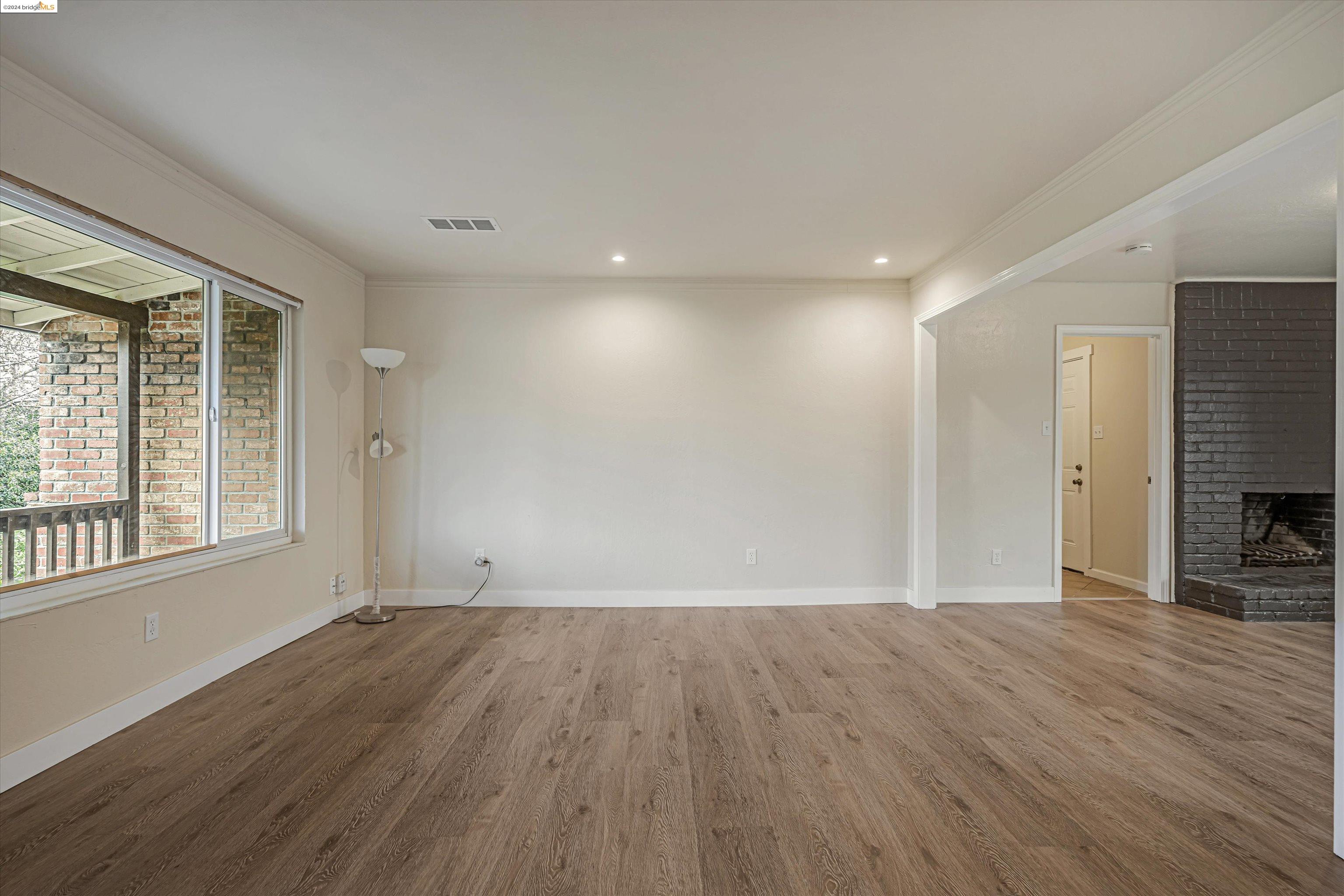 2933 Sunset Lane