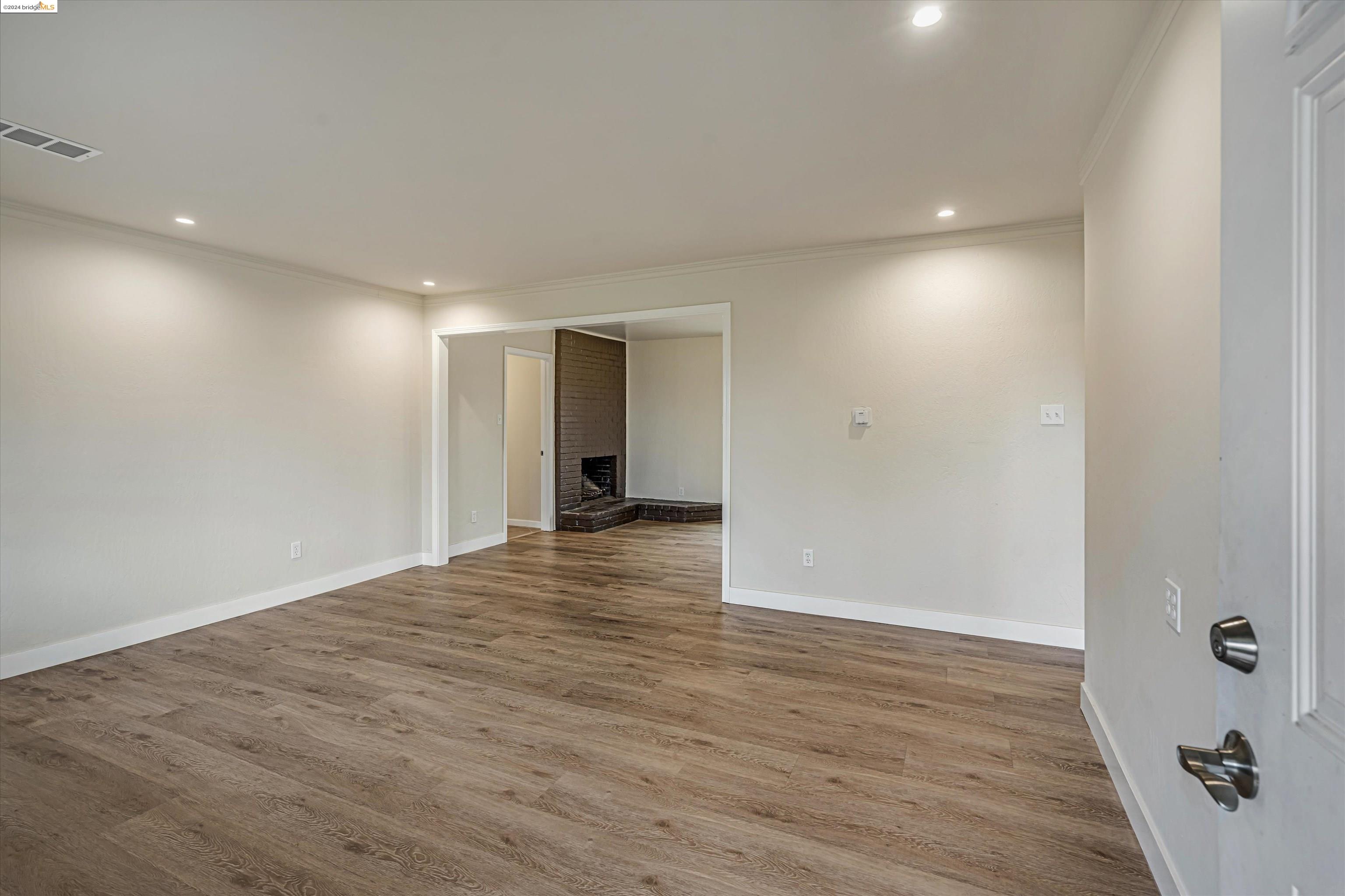 2933 Sunset Lane