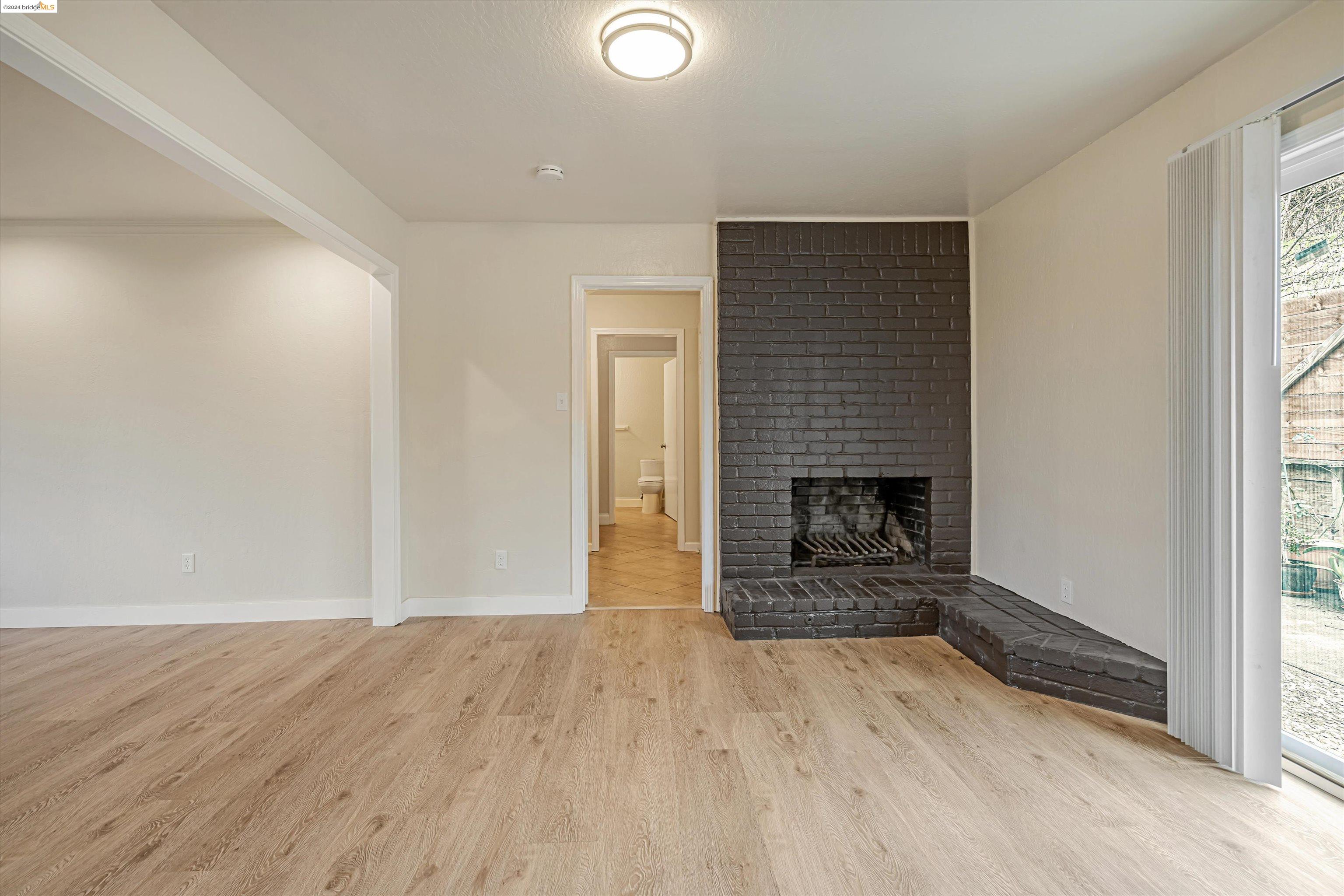 2933 Sunset Lane