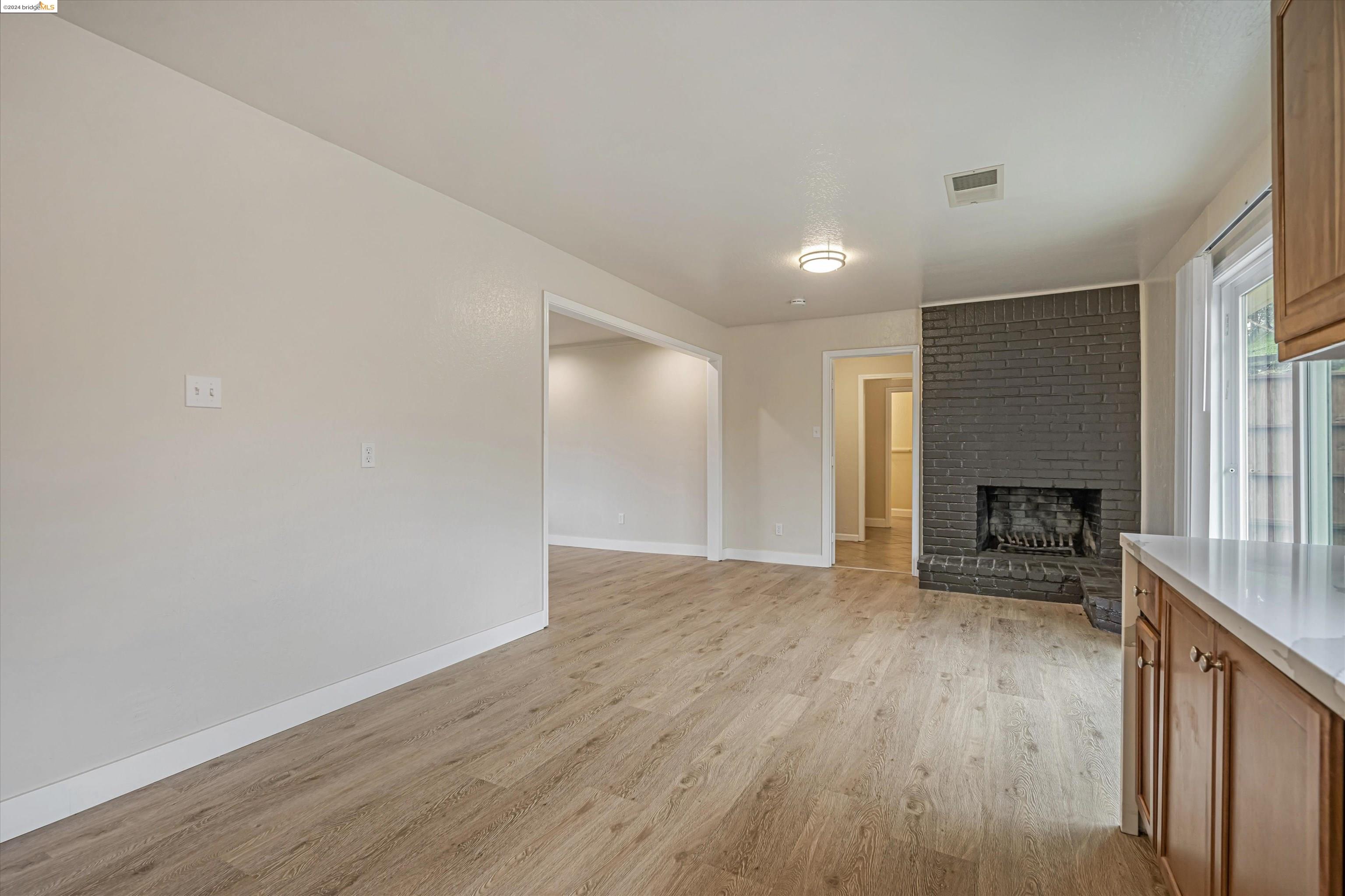 2933 Sunset Lane