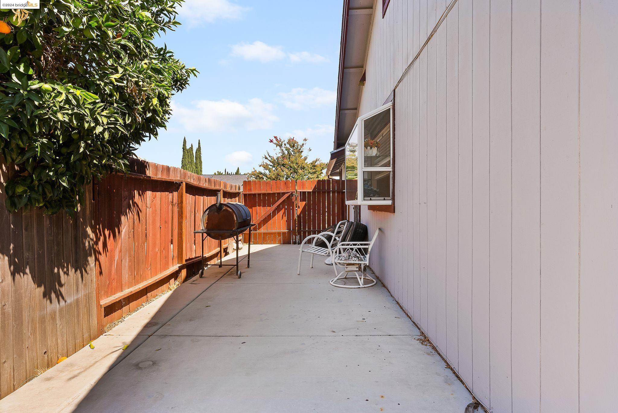 8038 Torrente Way