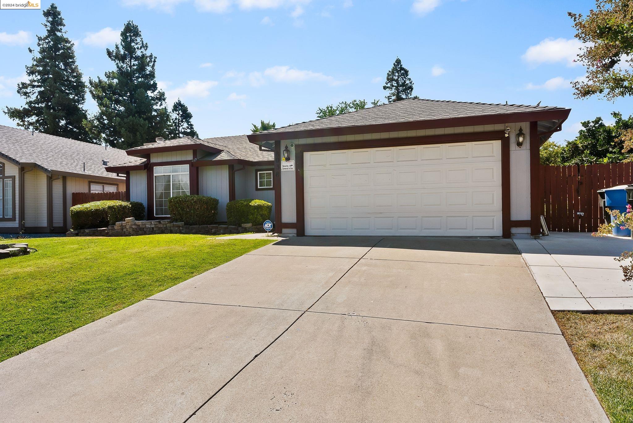 8038 Torrente Way