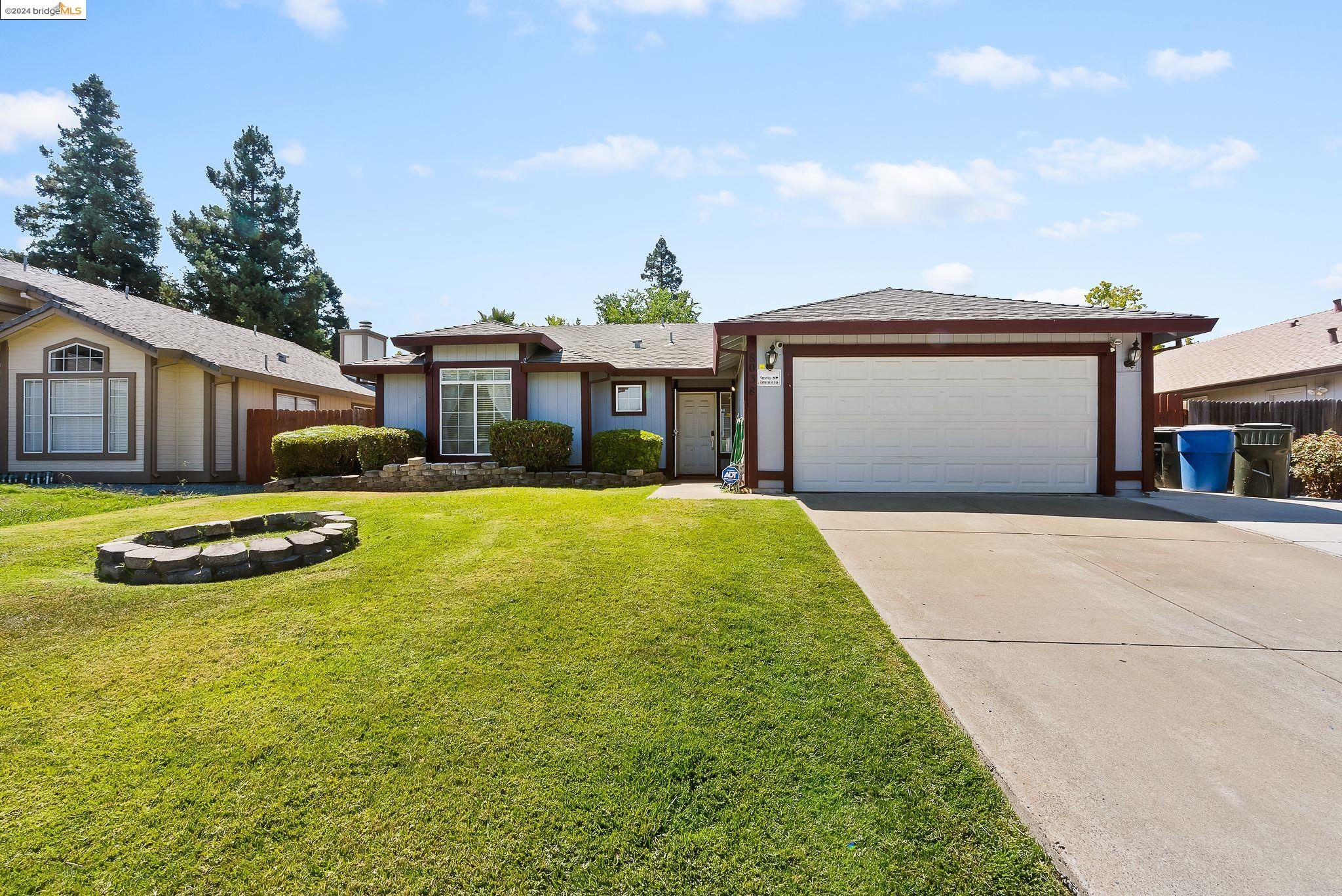 8038 Torrente Way
