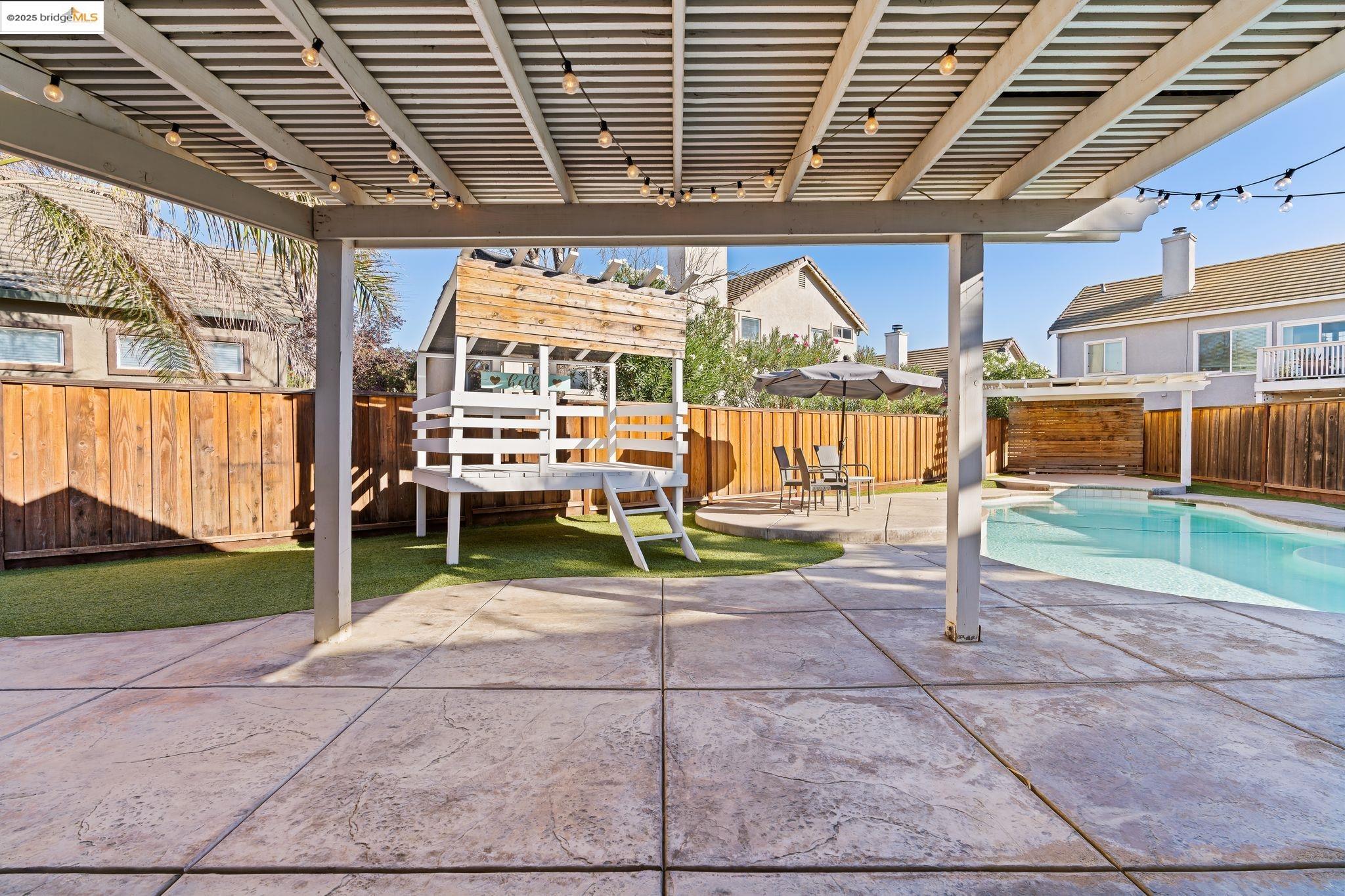 25 Rudder Ct