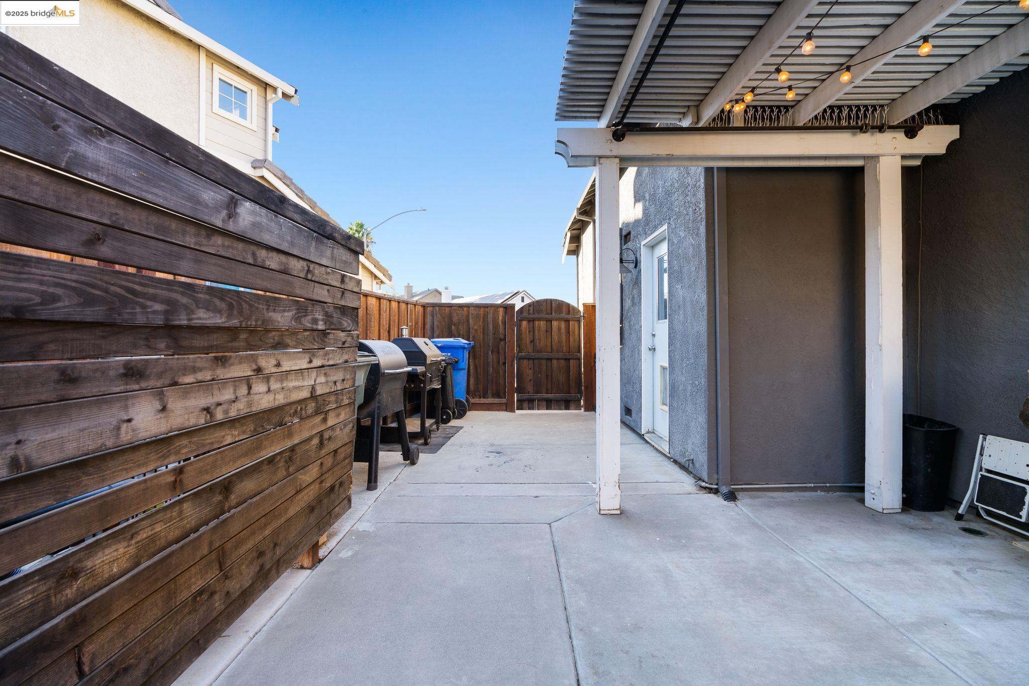 25 Rudder Ct