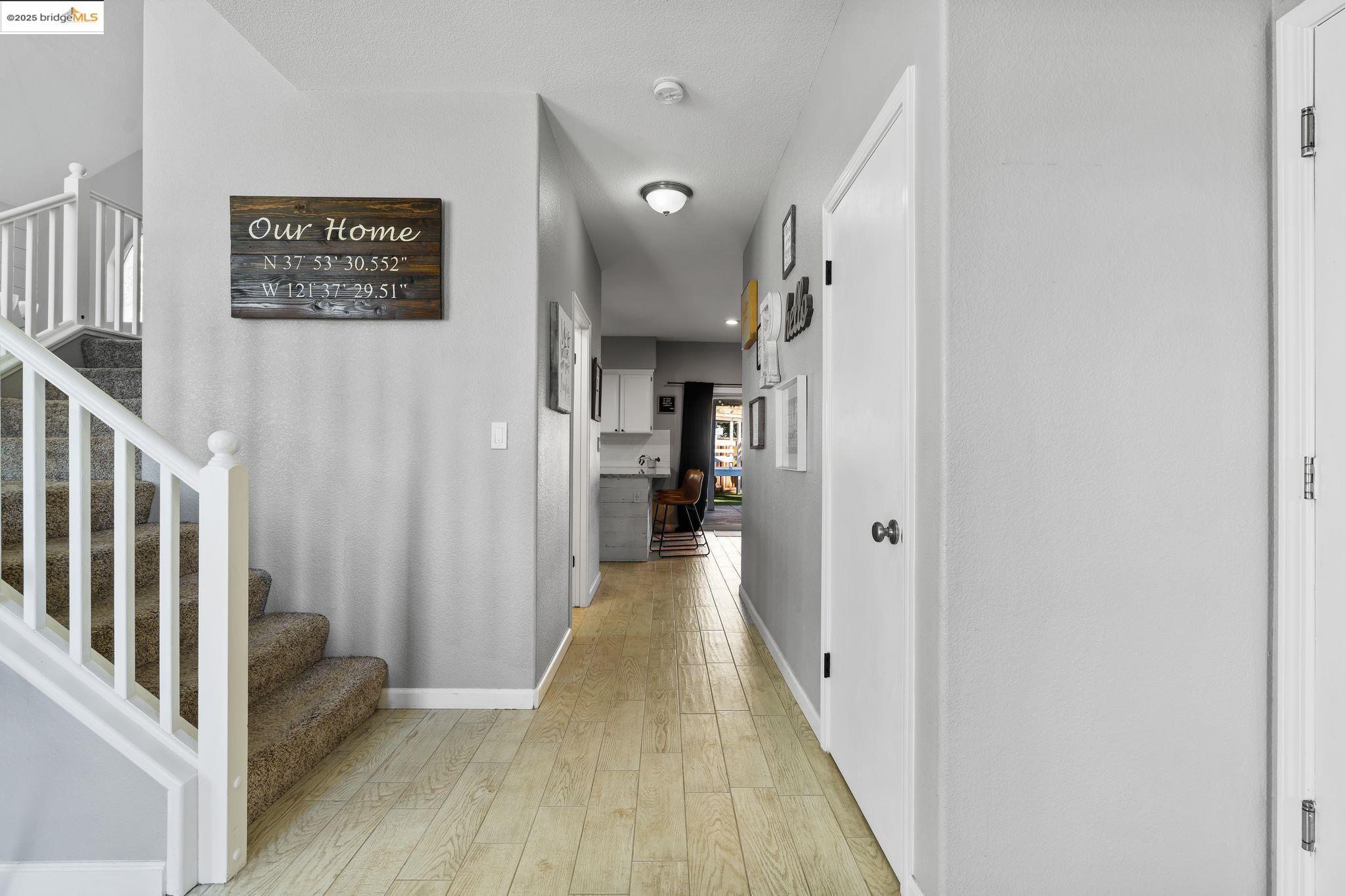 25 Rudder Ct