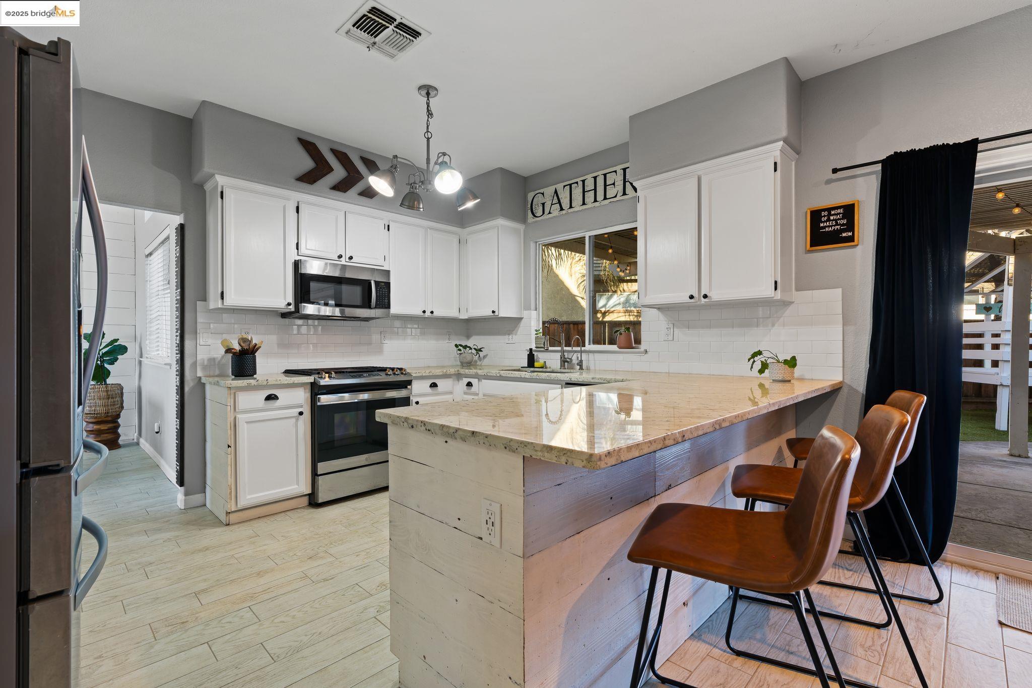 25 Rudder Ct