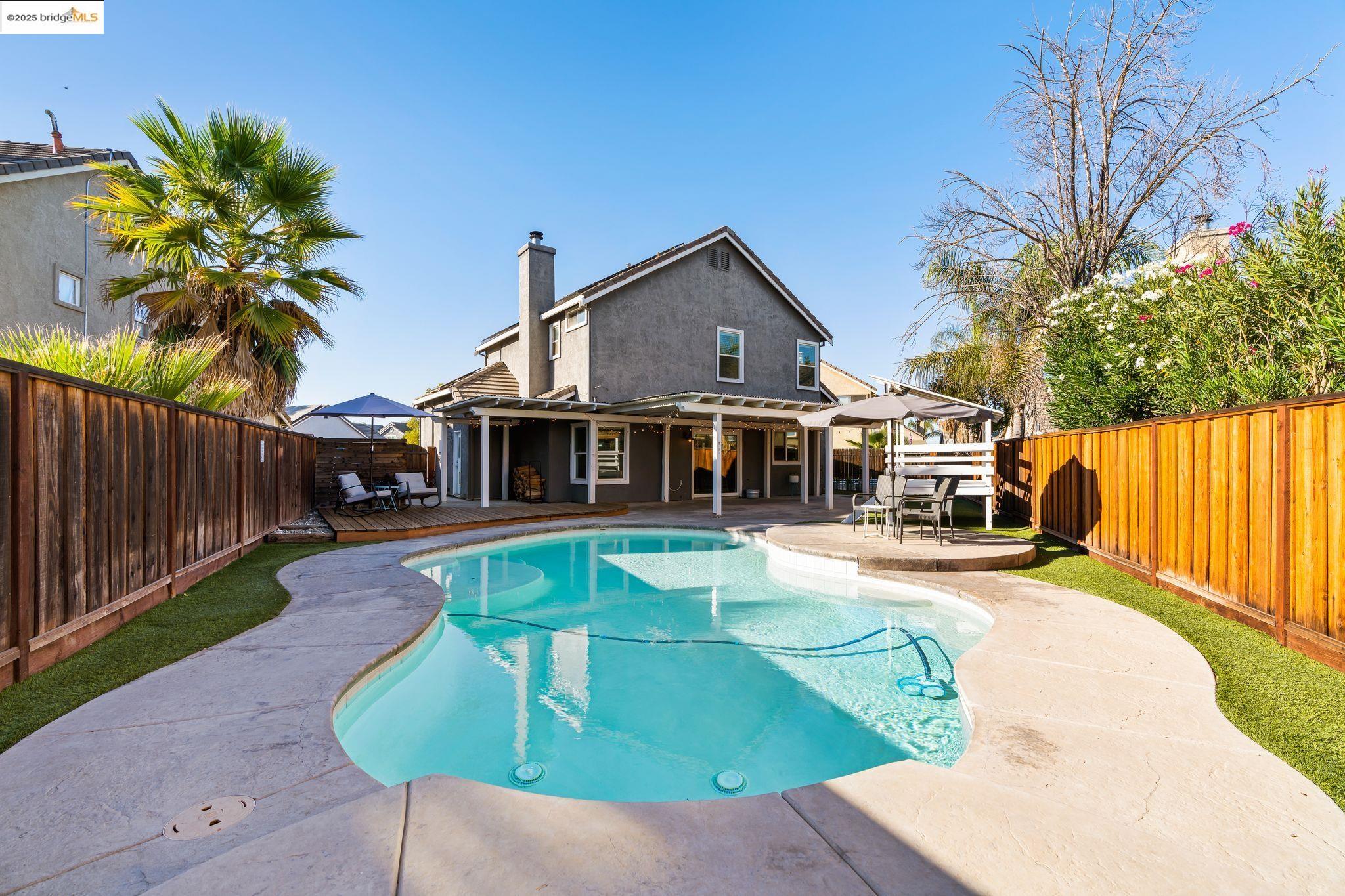 25 Rudder Ct
