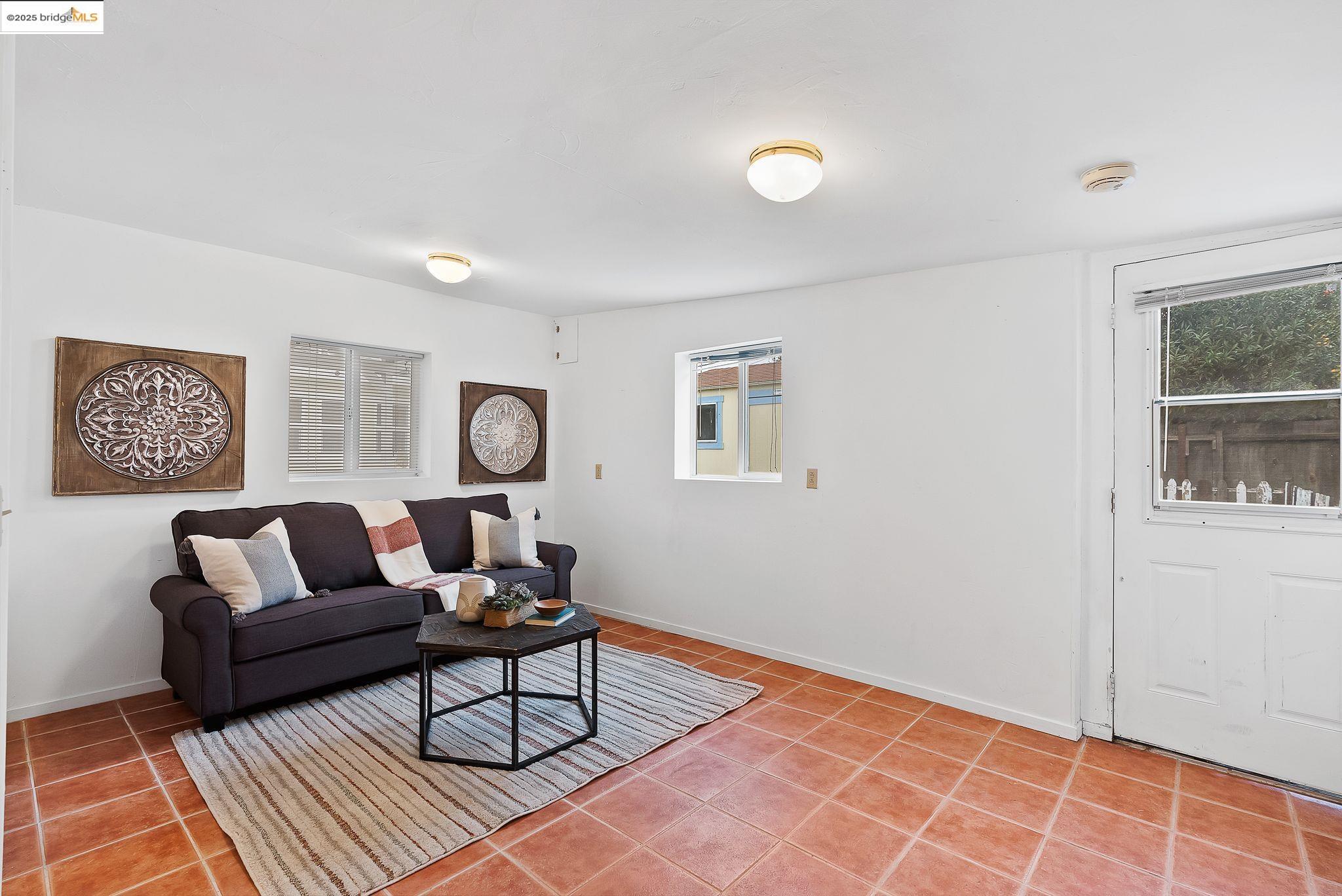 209 Rolando Ave