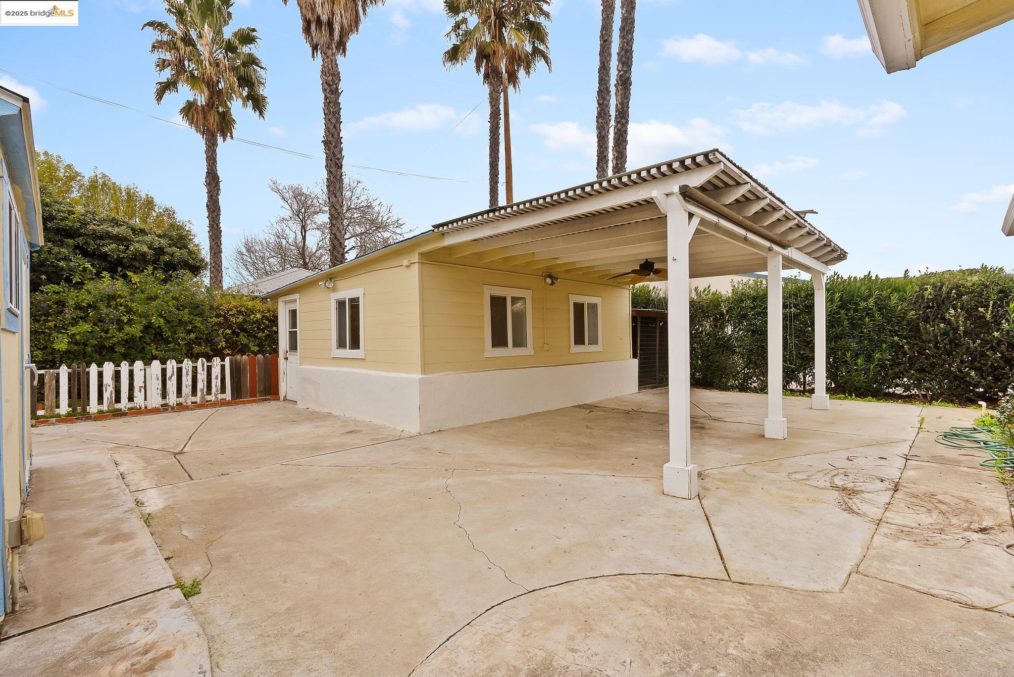 209 Rolando Ave