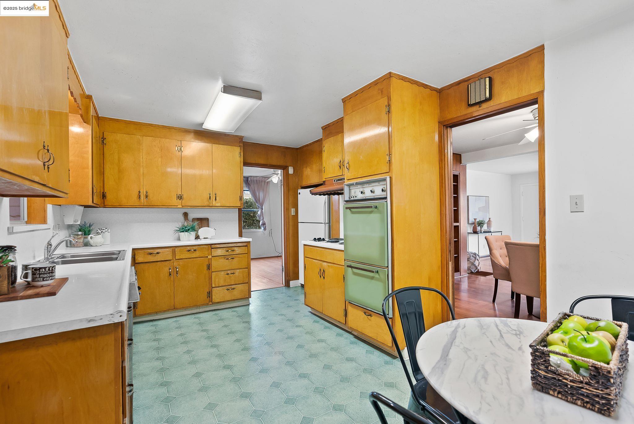 209 Rolando Ave