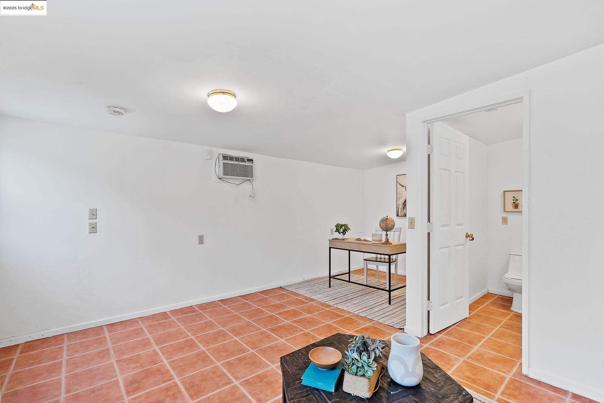 209 Rolando Ave