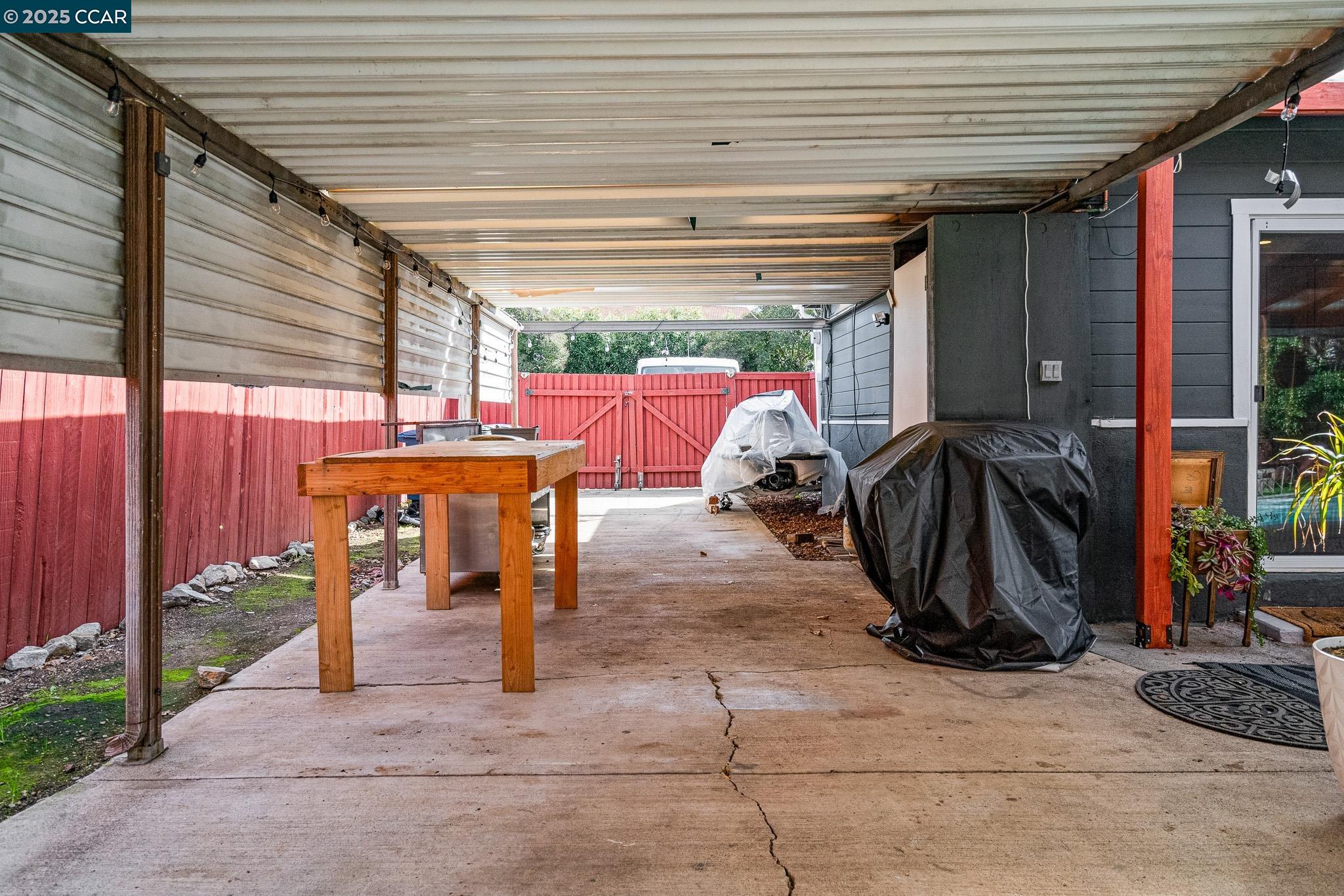 1525 Ayers Rd