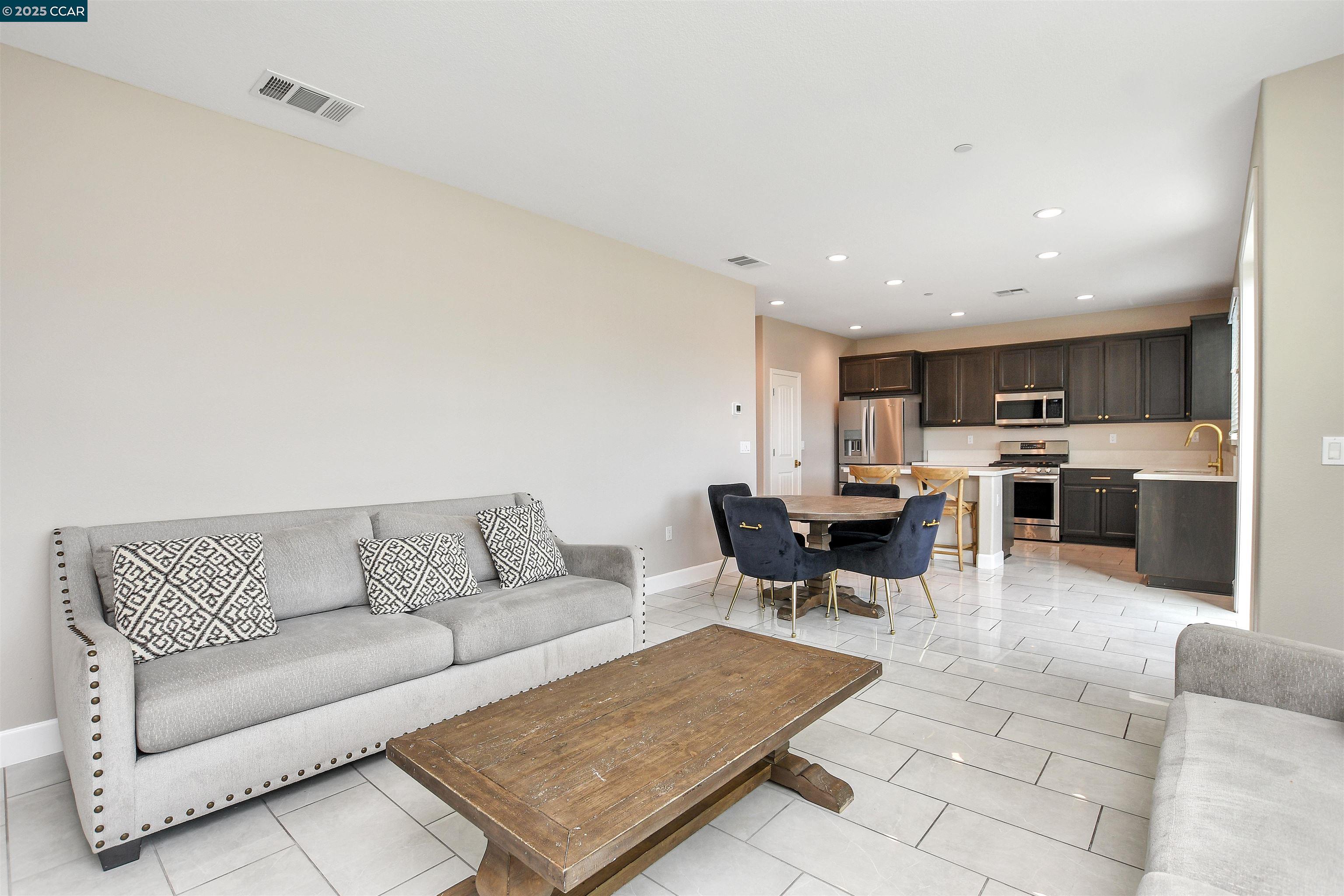 115 LIBERTY CT