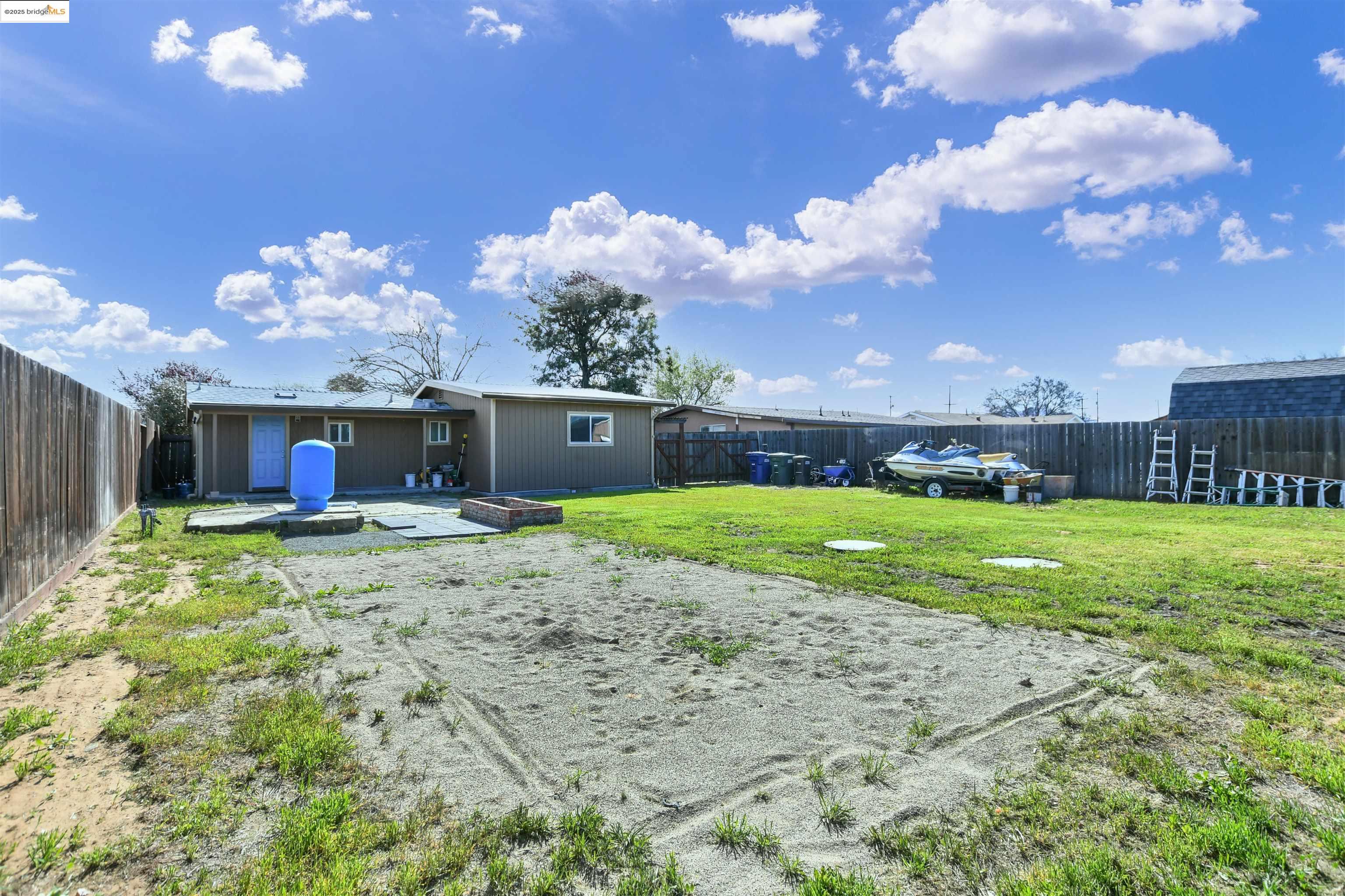 140 E Sims Rd