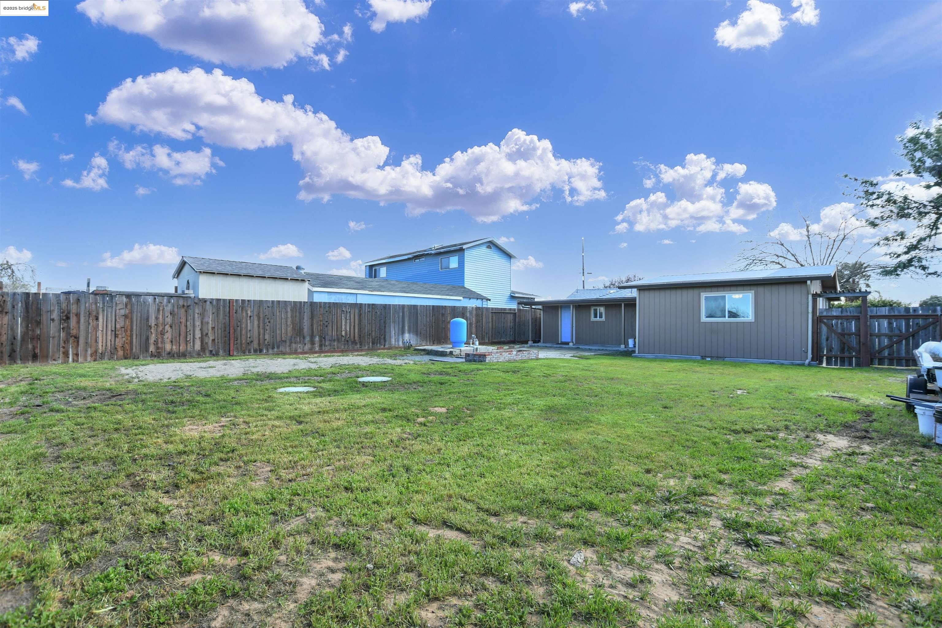 140 E Sims Rd