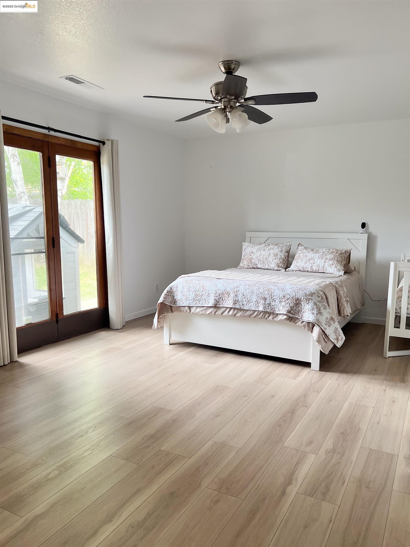 324 Lassen DR