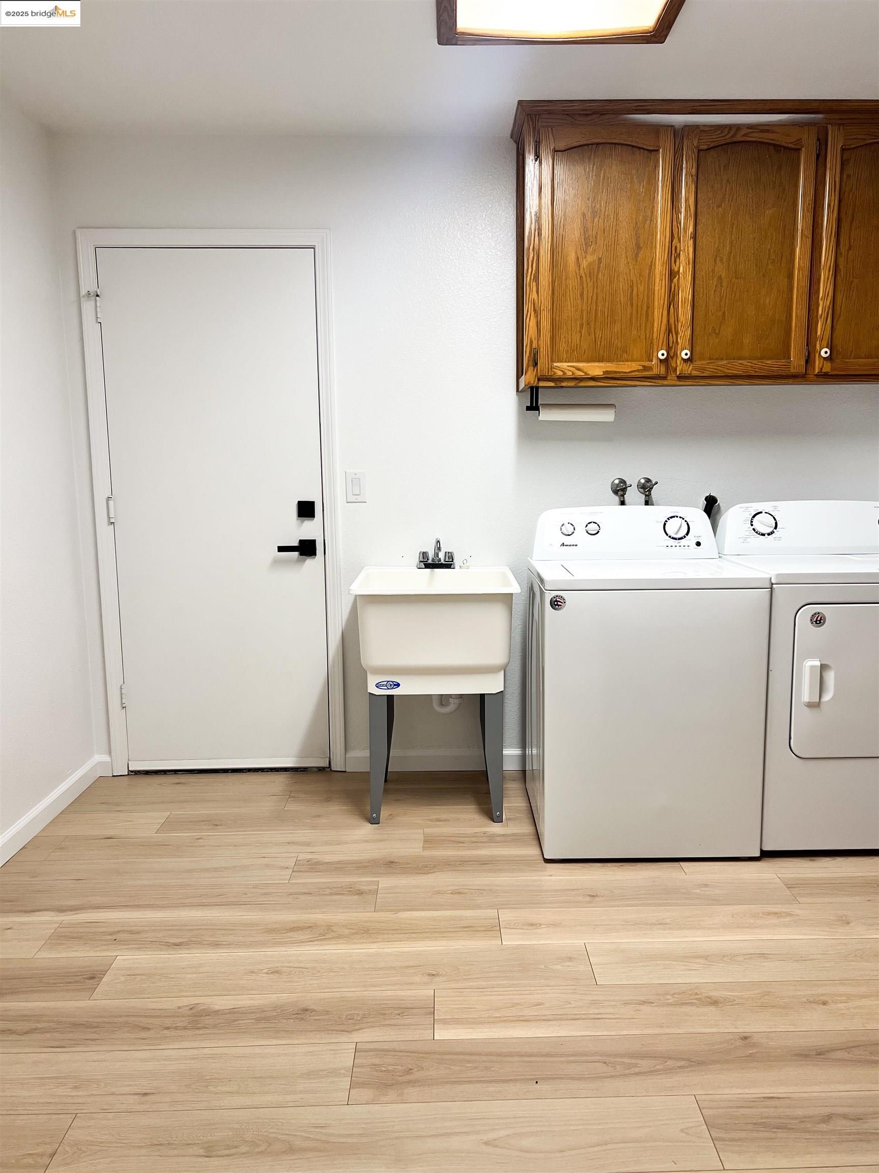 324 Lassen DR
