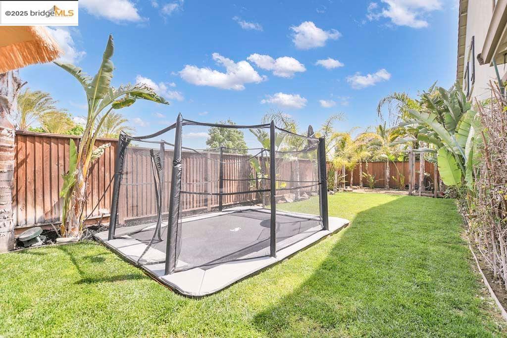 8065 Westport Circle