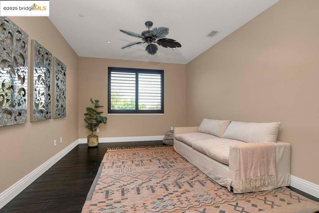 8065 Westport Circle