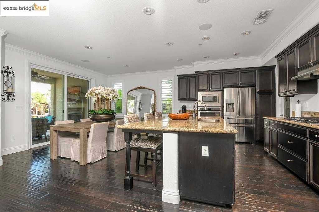 8065 Westport Circle