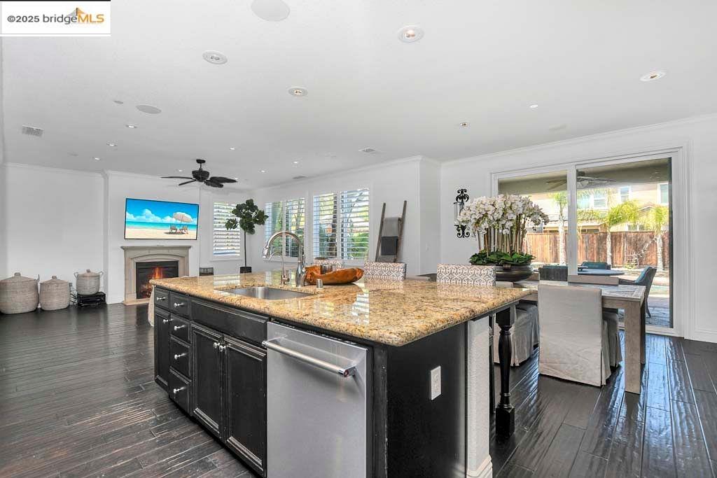 8065 Westport Circle