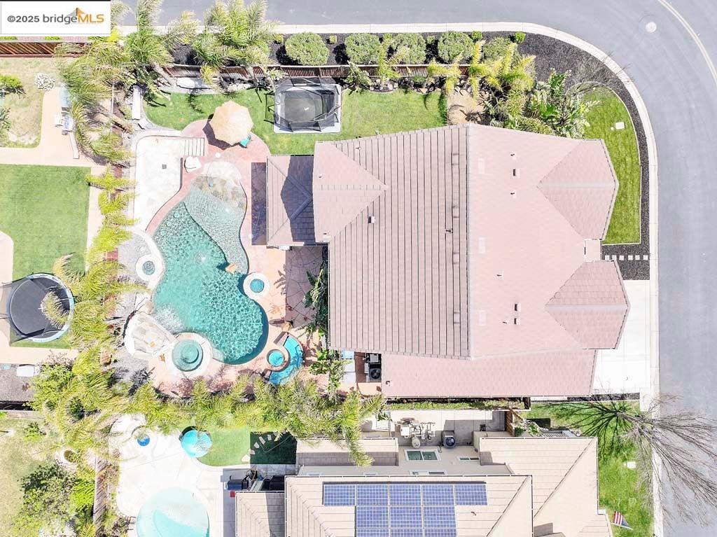 8065 Westport Circle