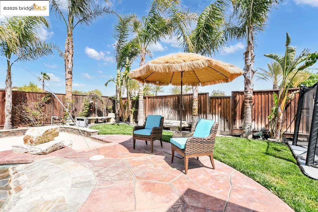 8065 Westport Circle