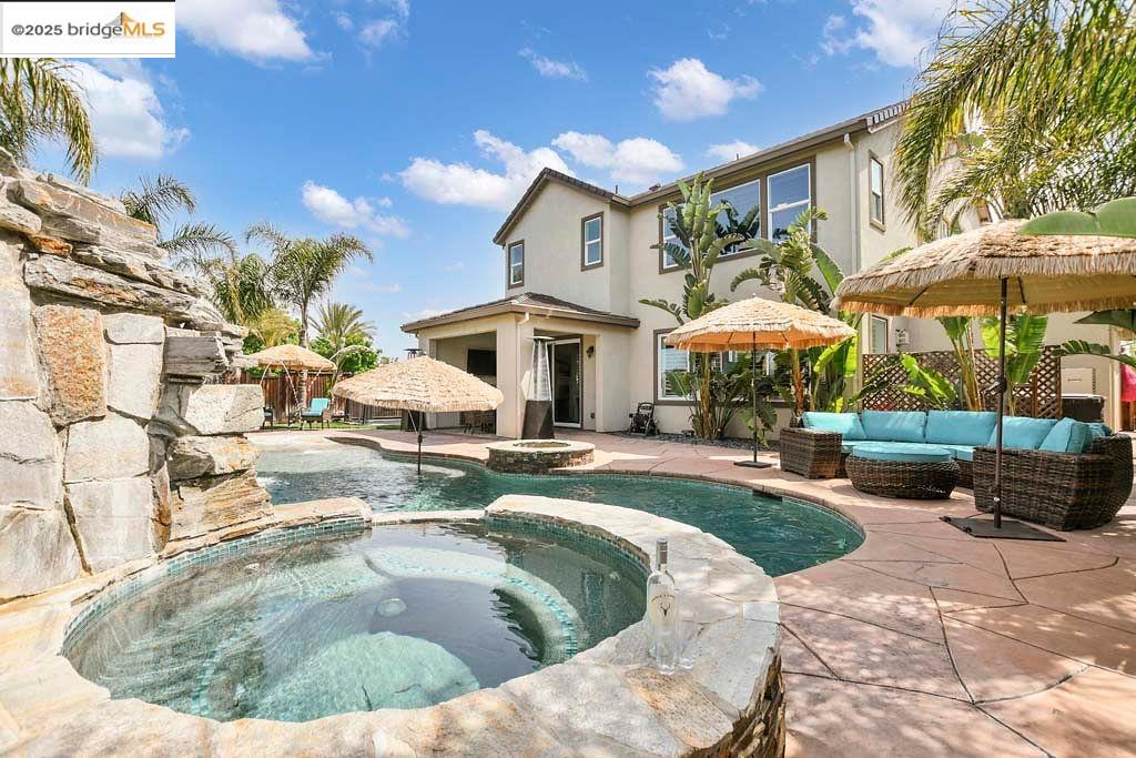 8065 Westport Circle
