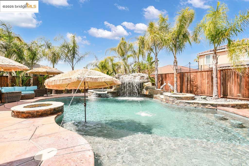 8065 Westport Circle