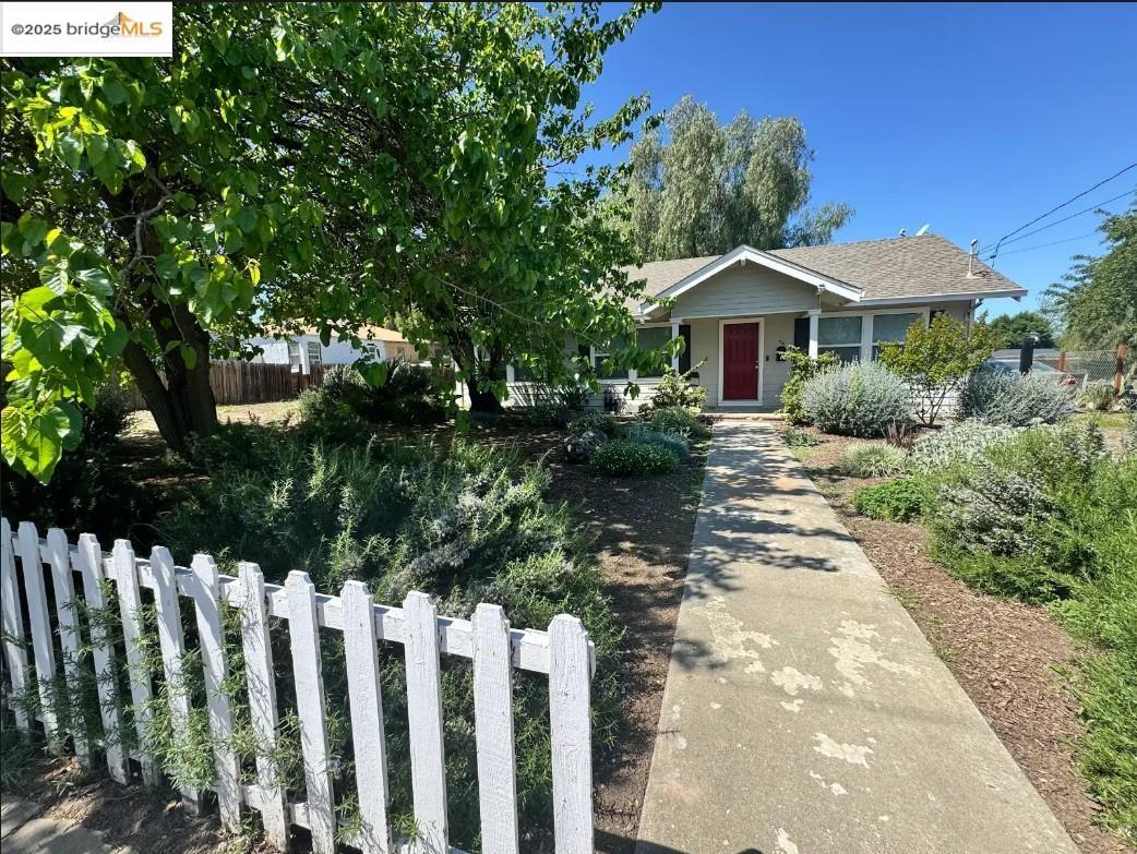 56 Mountain View Ave