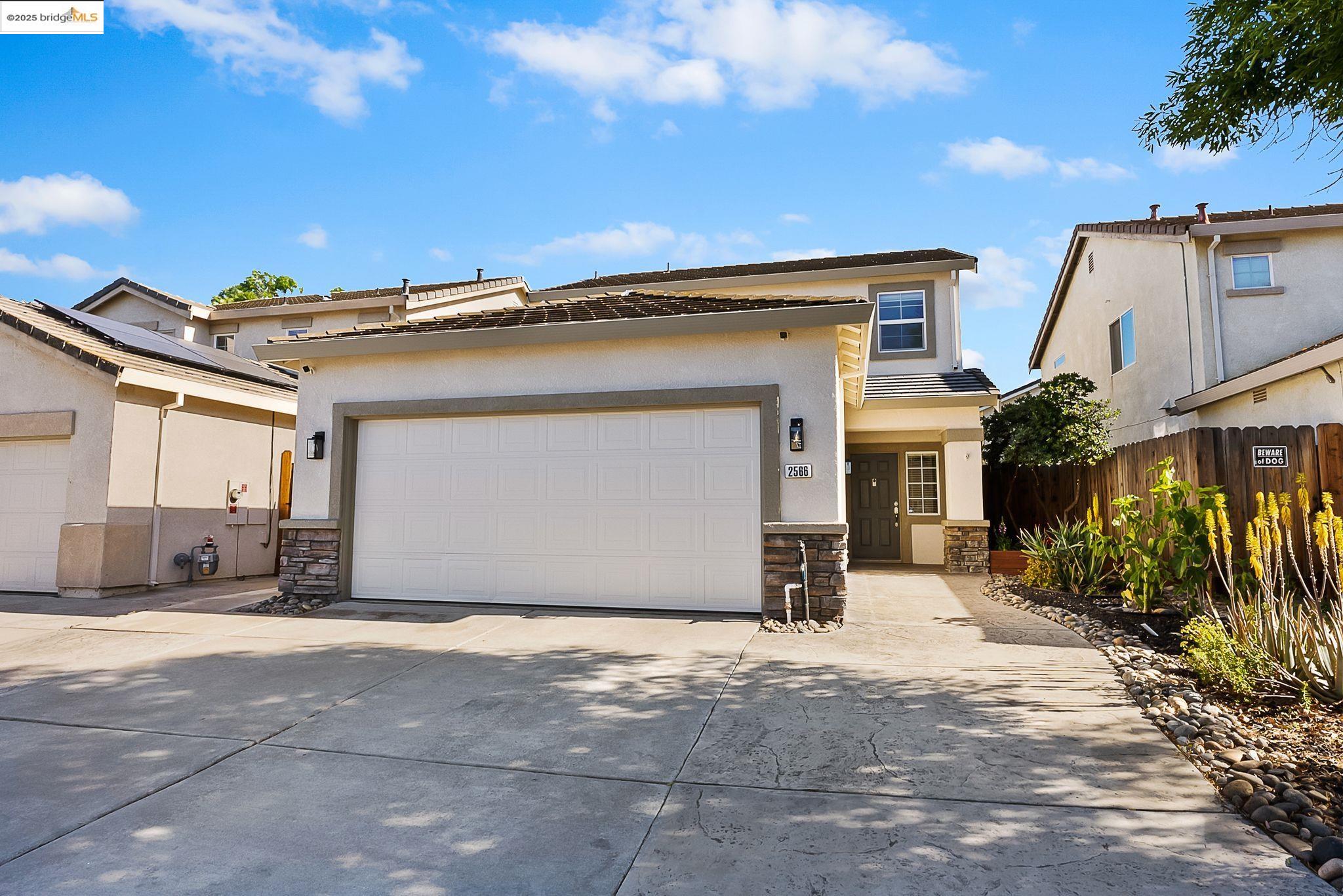 2566 Foghorn Way