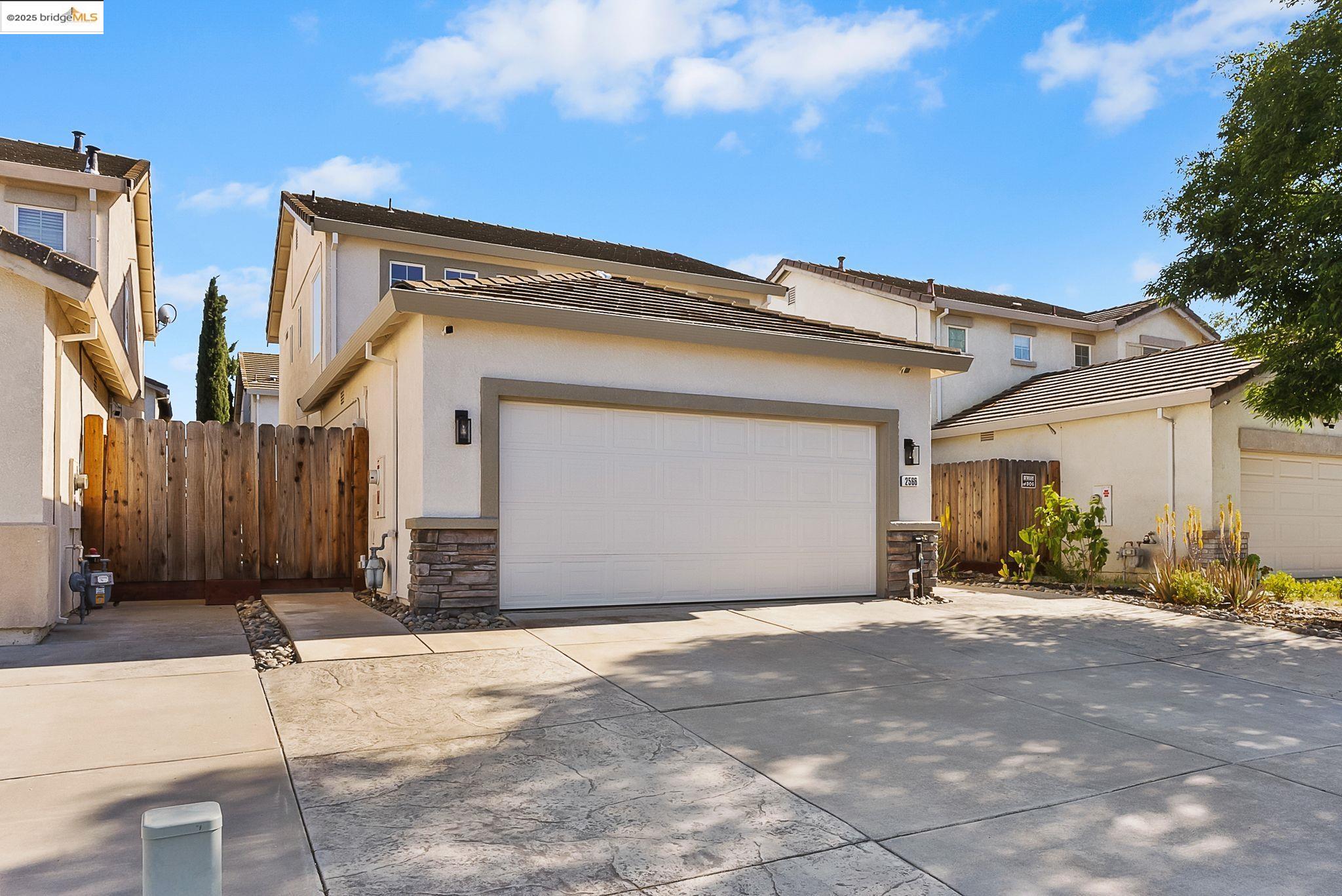 2566 Foghorn Way
